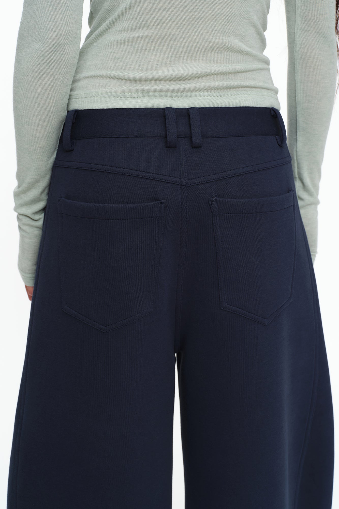 OINIMI Essential Barrel-Leg Pants