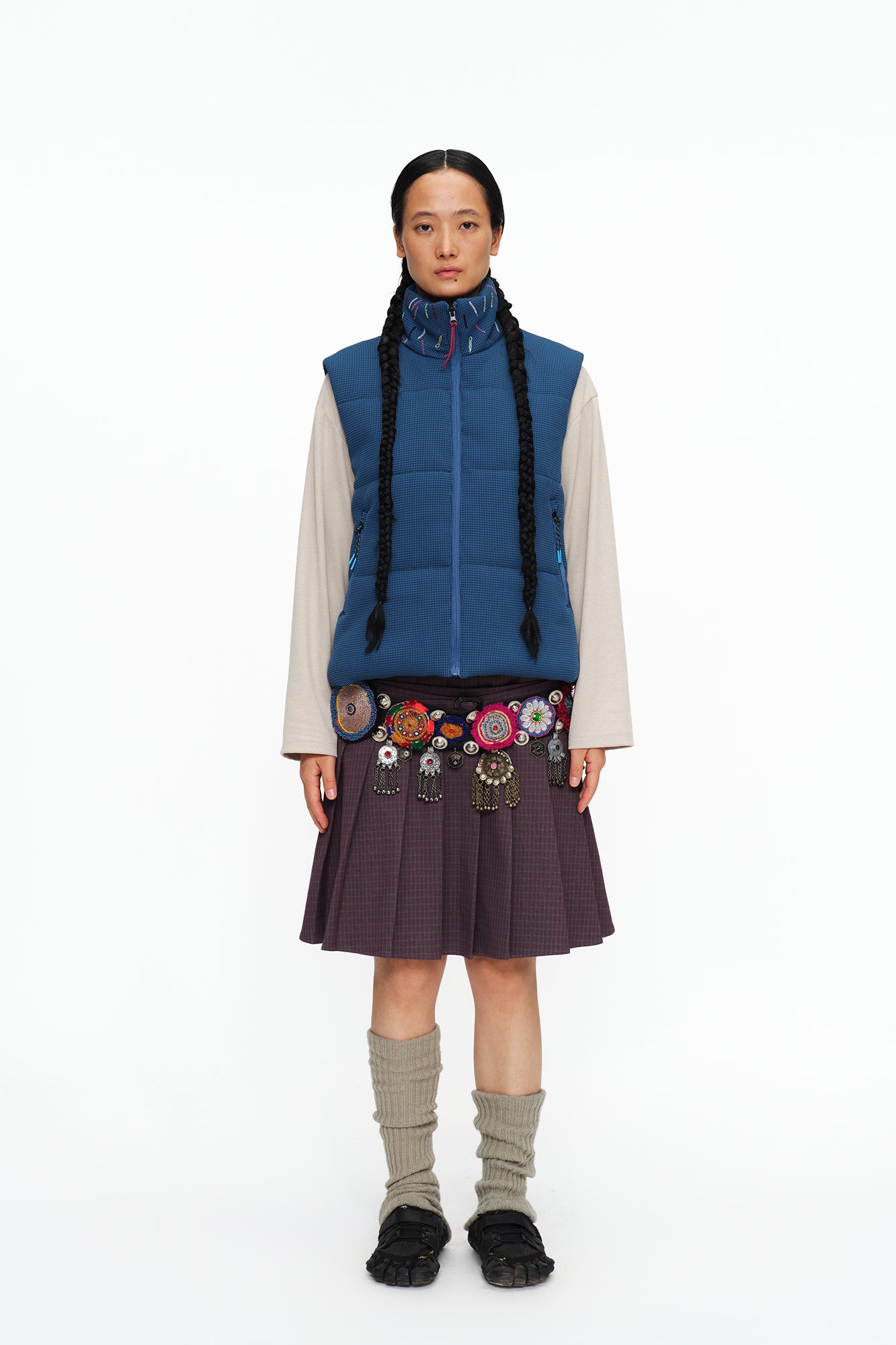 OINIMI Embroidered-Collar Waffle Puffer Vest