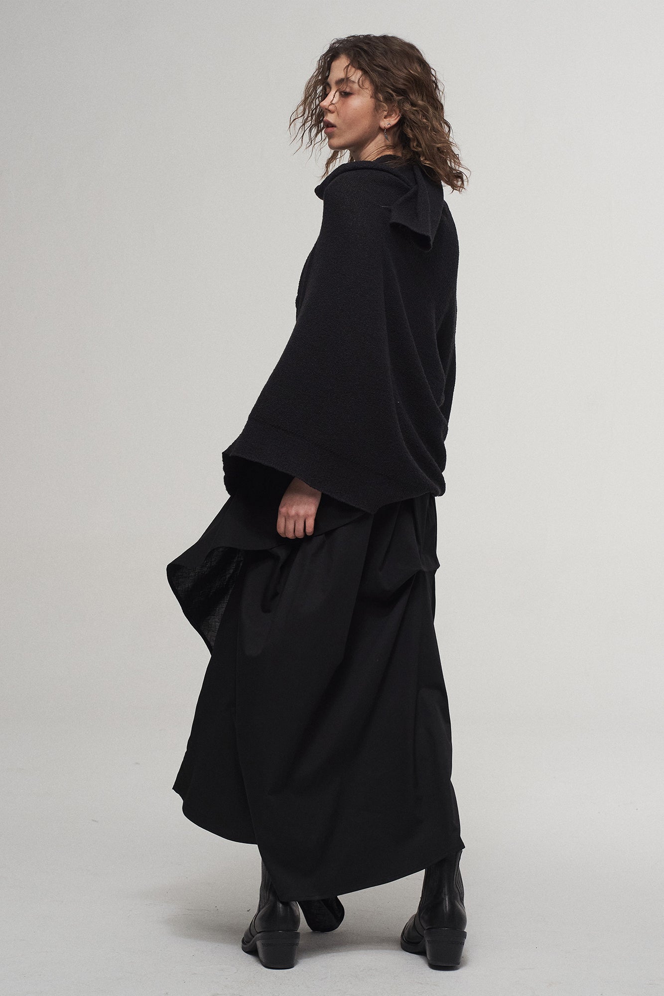 ILNya Nieternite Nifutur Jacquard V-Neck Knit Pullover
