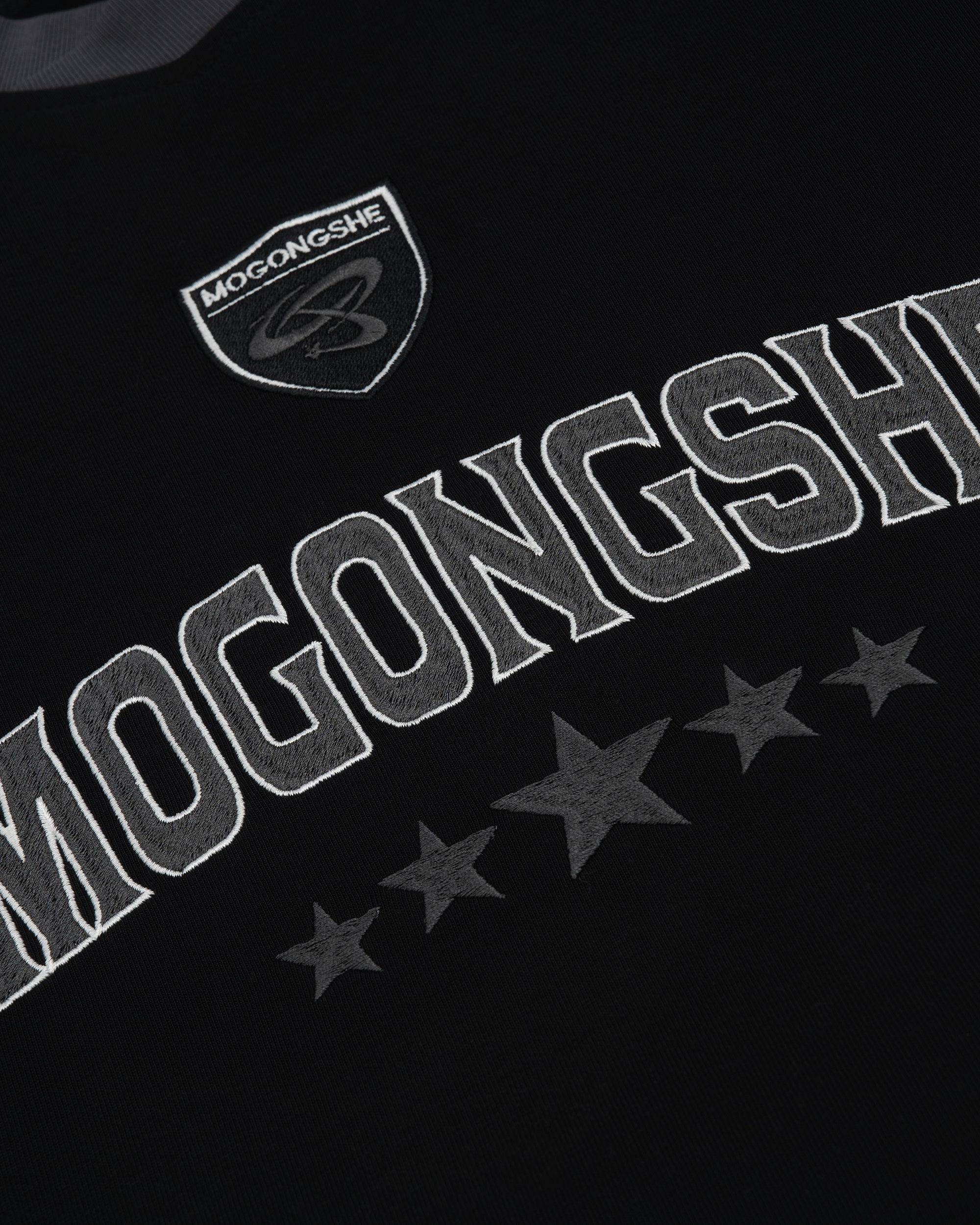 MOGONGSHE Contrast Spliced Detachable Long-Sleeve Tee