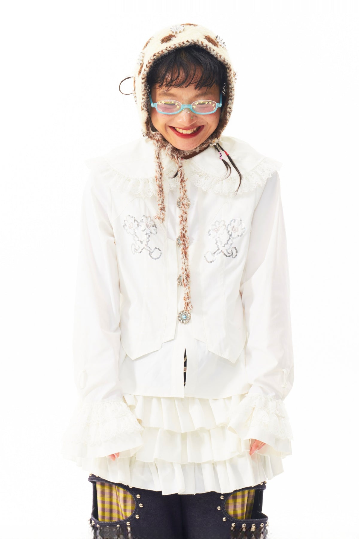 SILLYSIS Spliced Ruffle-Collar Crinkled Retro Shirt — half body