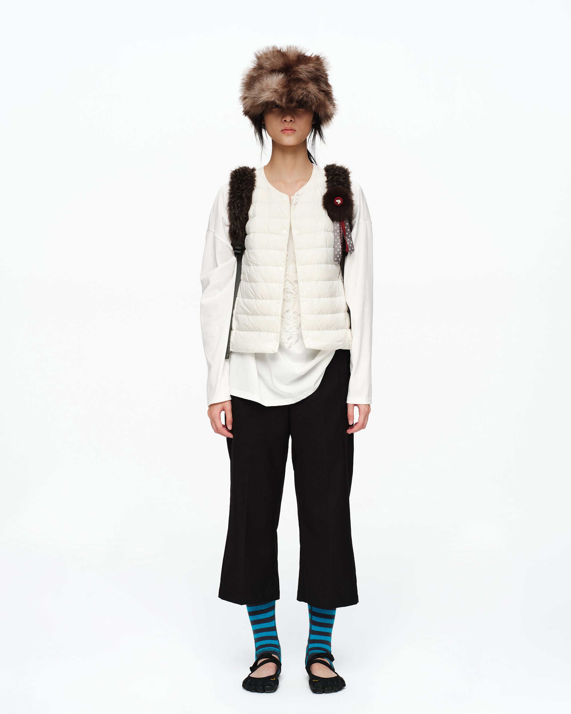 OINIMI Fuzzy Faux Fur Cap