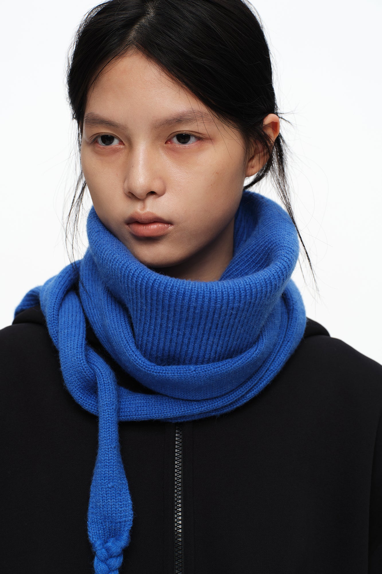 OINIMI Braided Tassel Ribbed Scarf