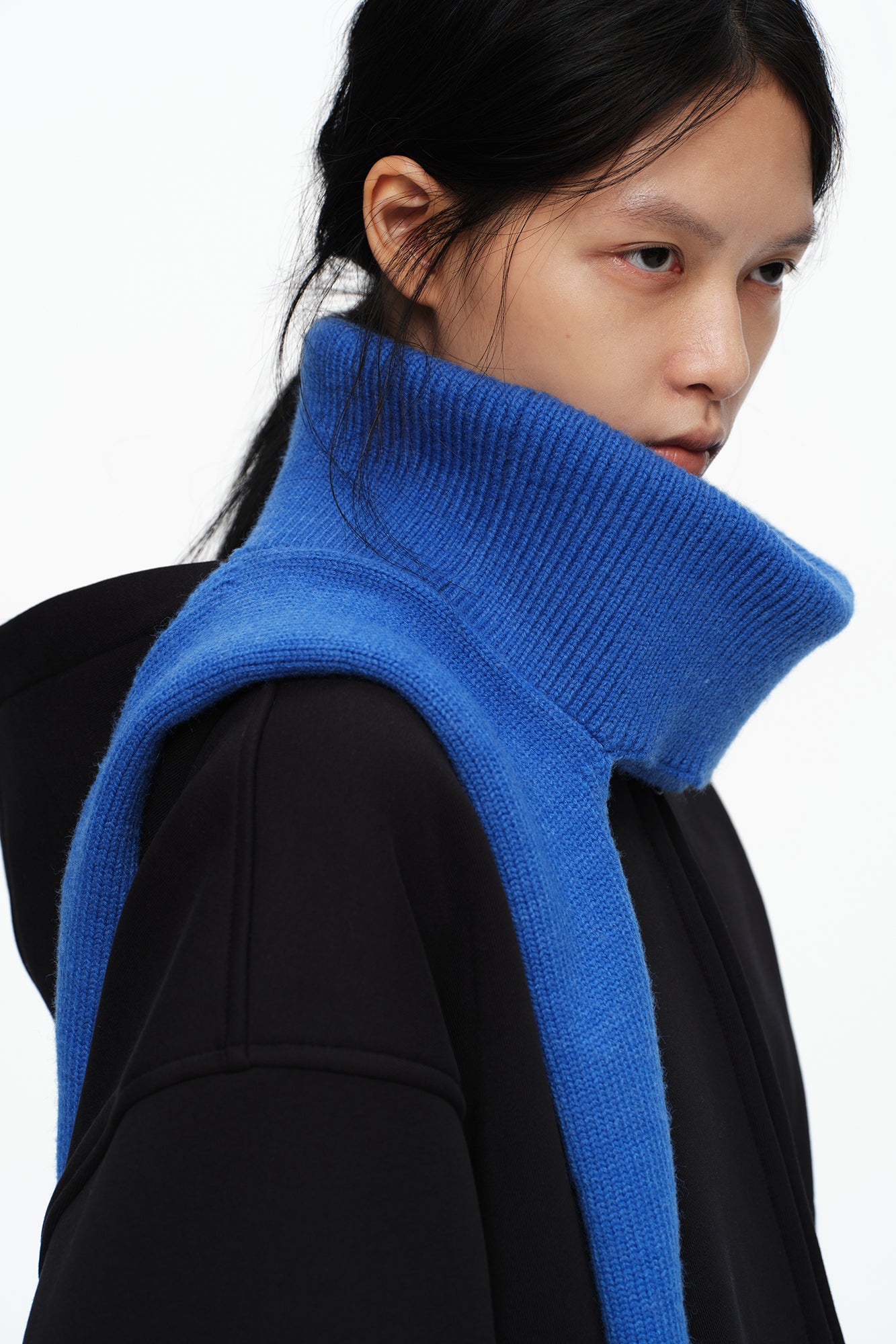 OINIMI Braided Tassel Ribbed Scarf