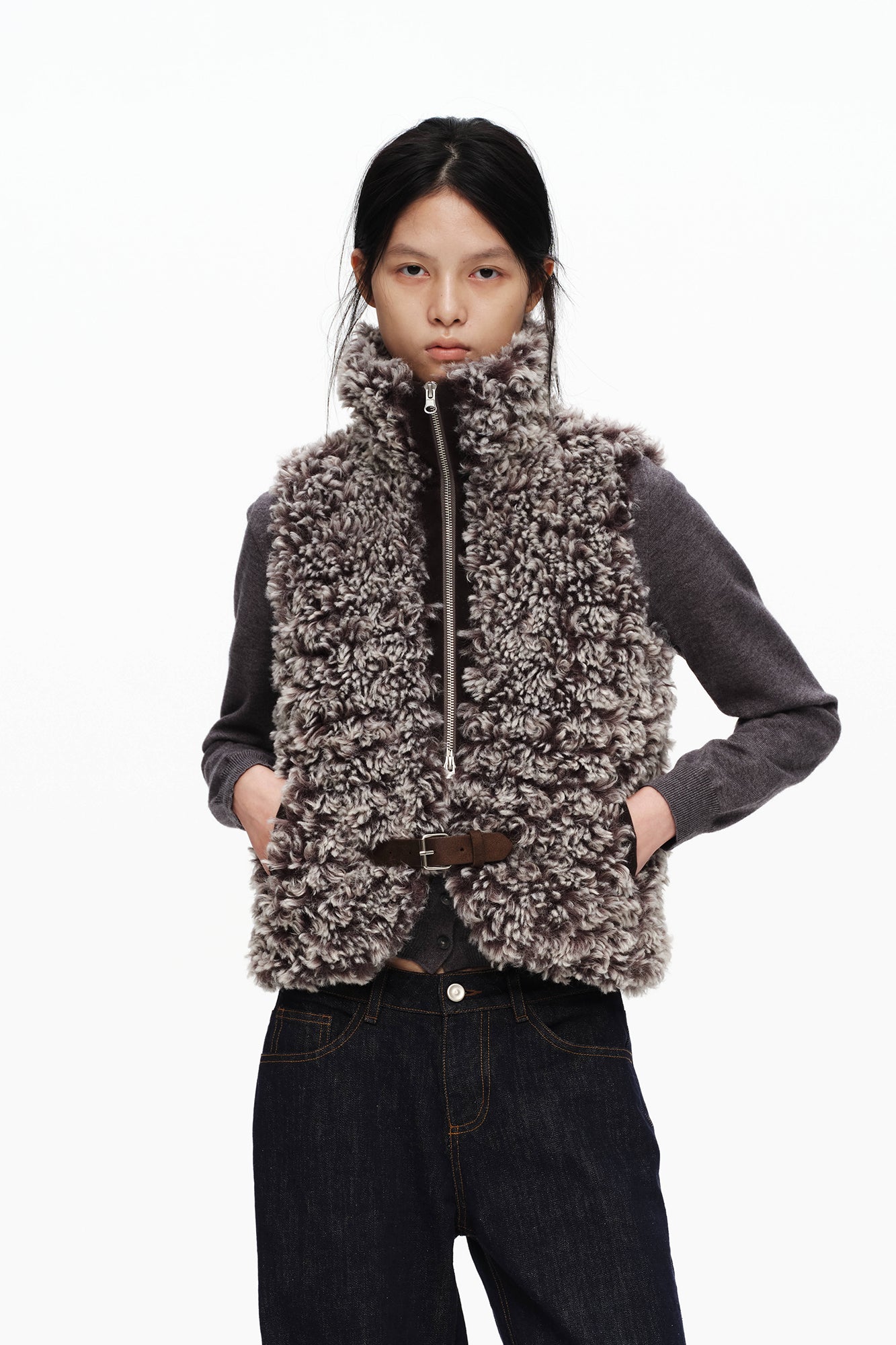 OINIMI Gradient Fleece Belted Vest