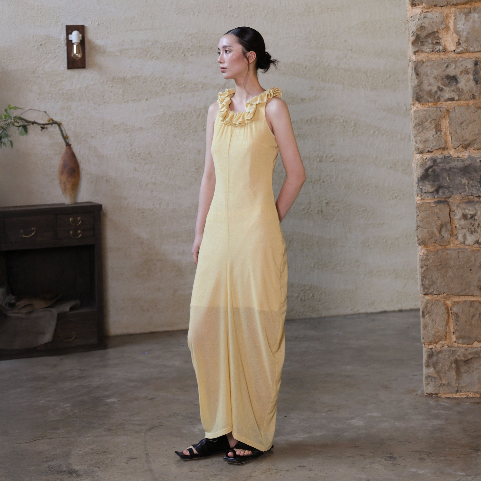 WUHEYIZUO Ruffle-Neck Draped Knit Maxi Dress