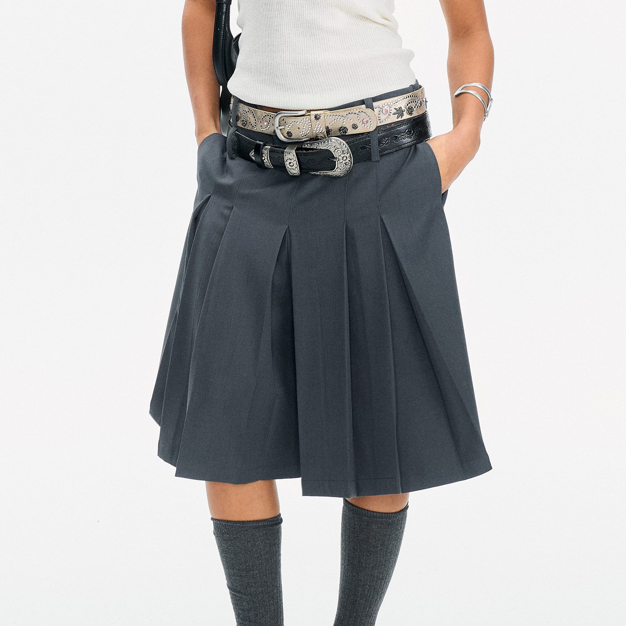 LEONSENSE Pleated A-Line Skort Shorts