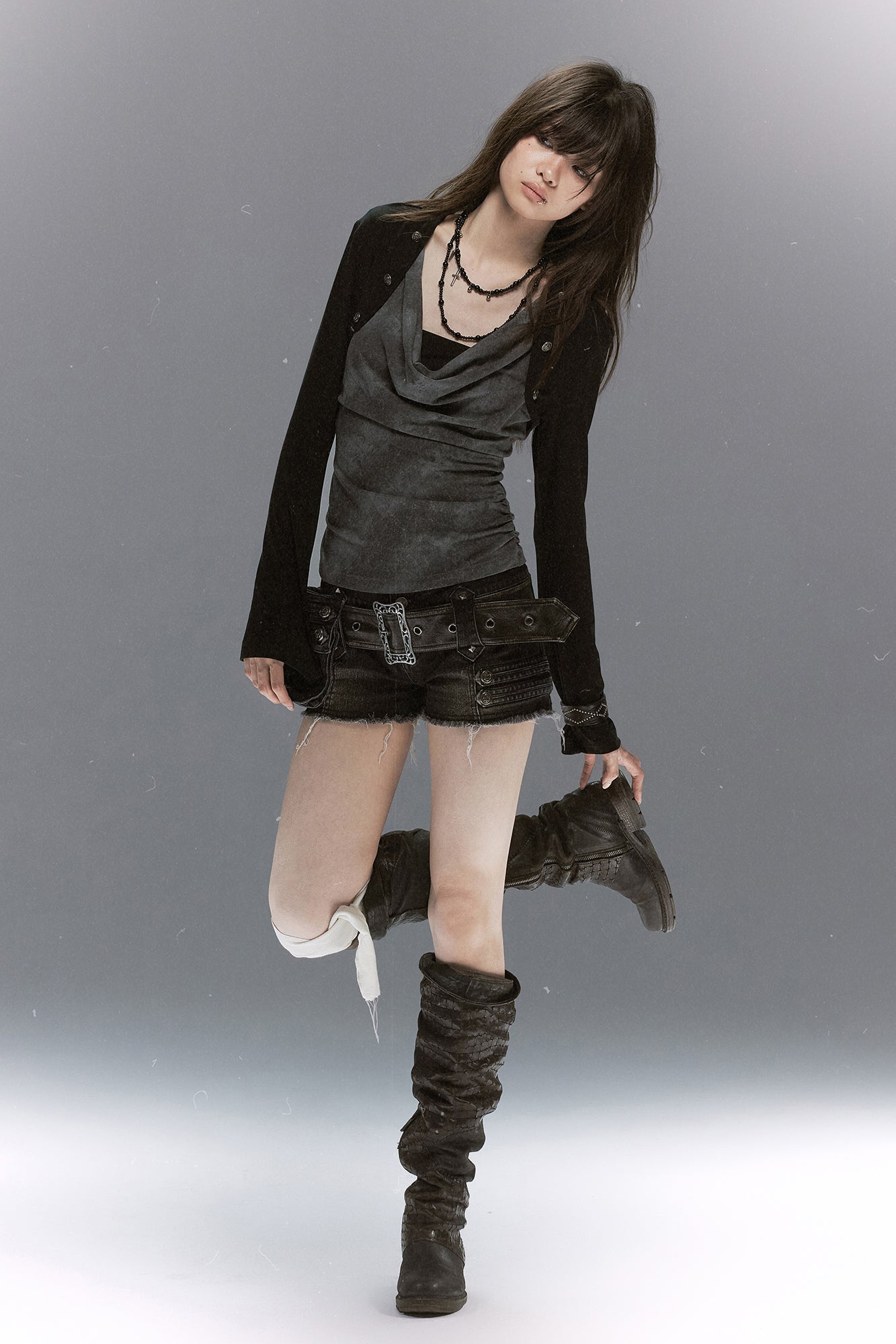 CESTNOUS Retro Frayed Belted Denim Shorts
