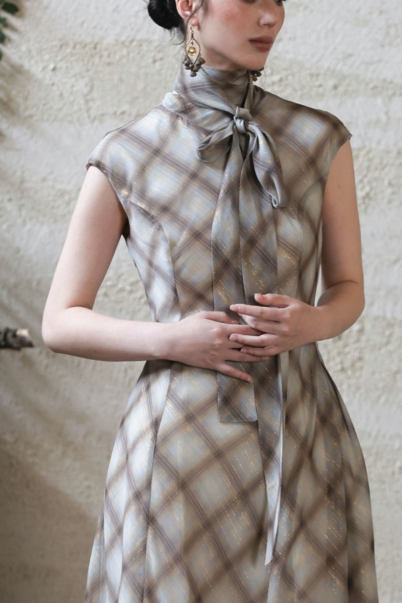 WUHEYIZUO Argyle Scarf-Neck Maxi Dress