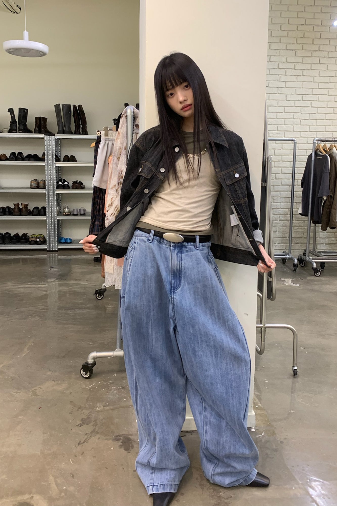 NEVERSEEZ Curved-Seam Utility Barrel-Leg Jeans