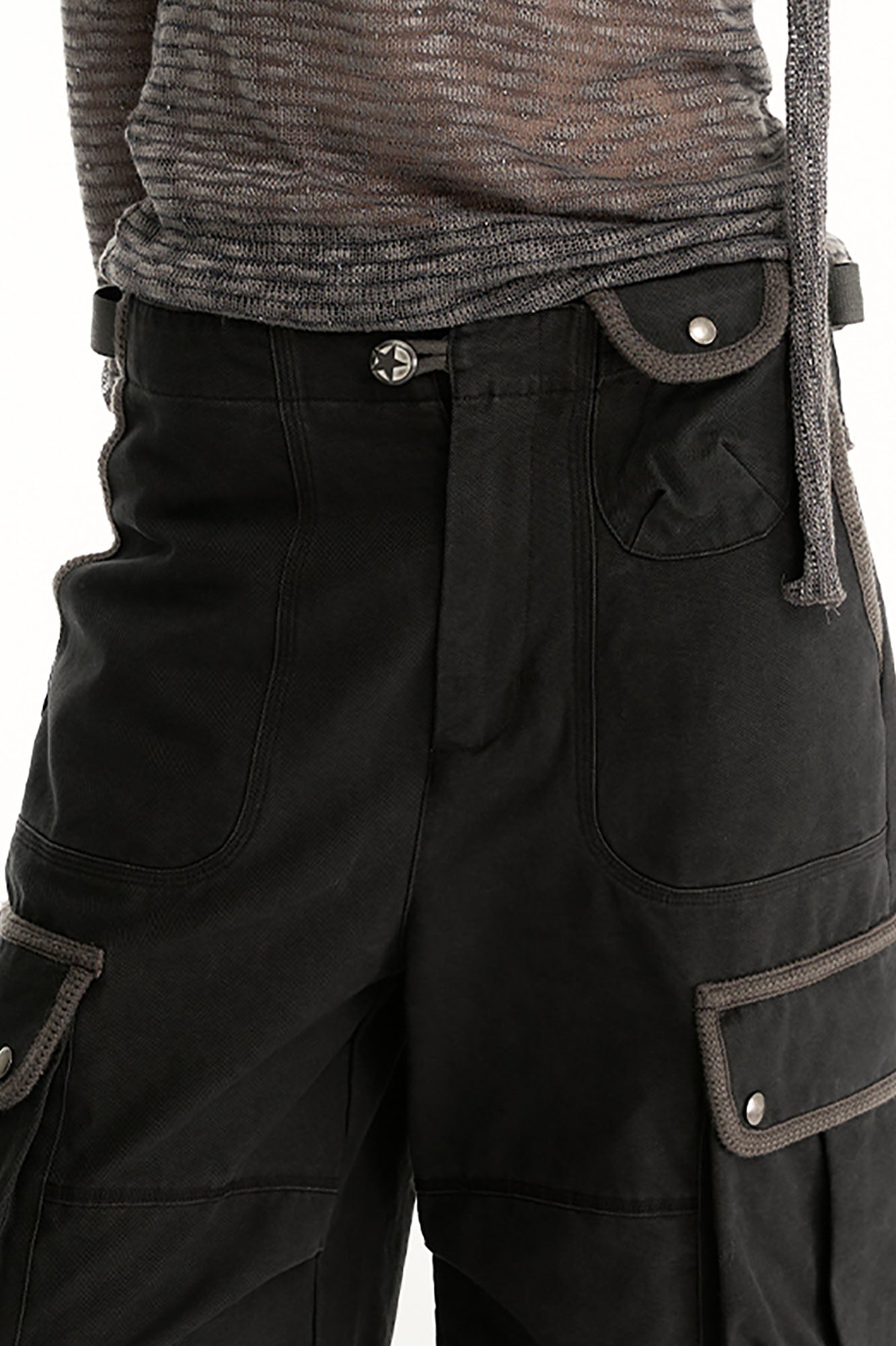CONFUN Washed Multi-Pockets Cropped Pants
