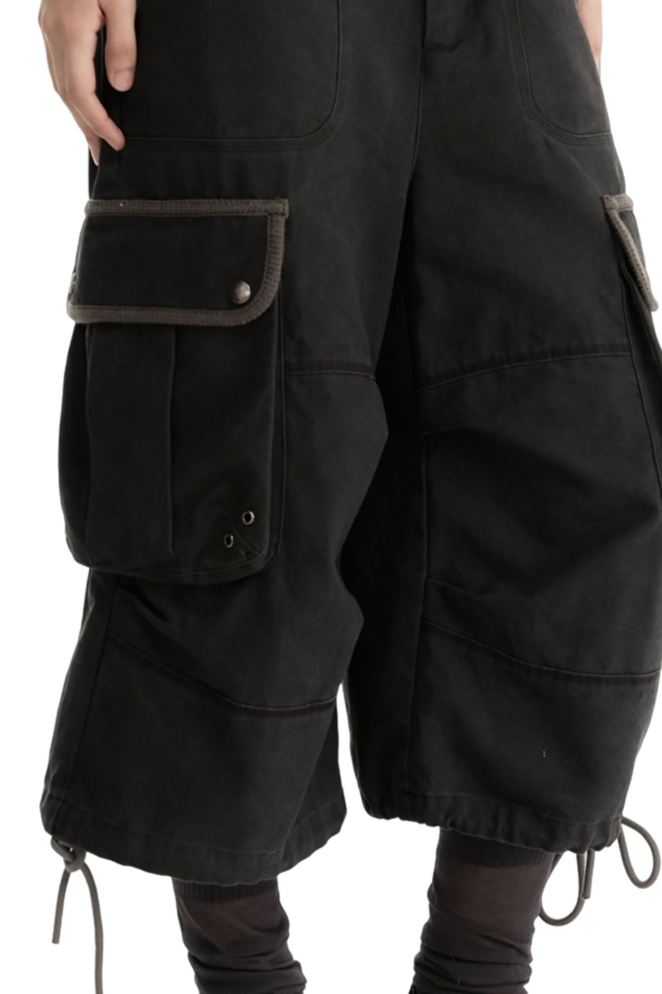 CONFUN Washed Multi-Pockets Cropped Pants