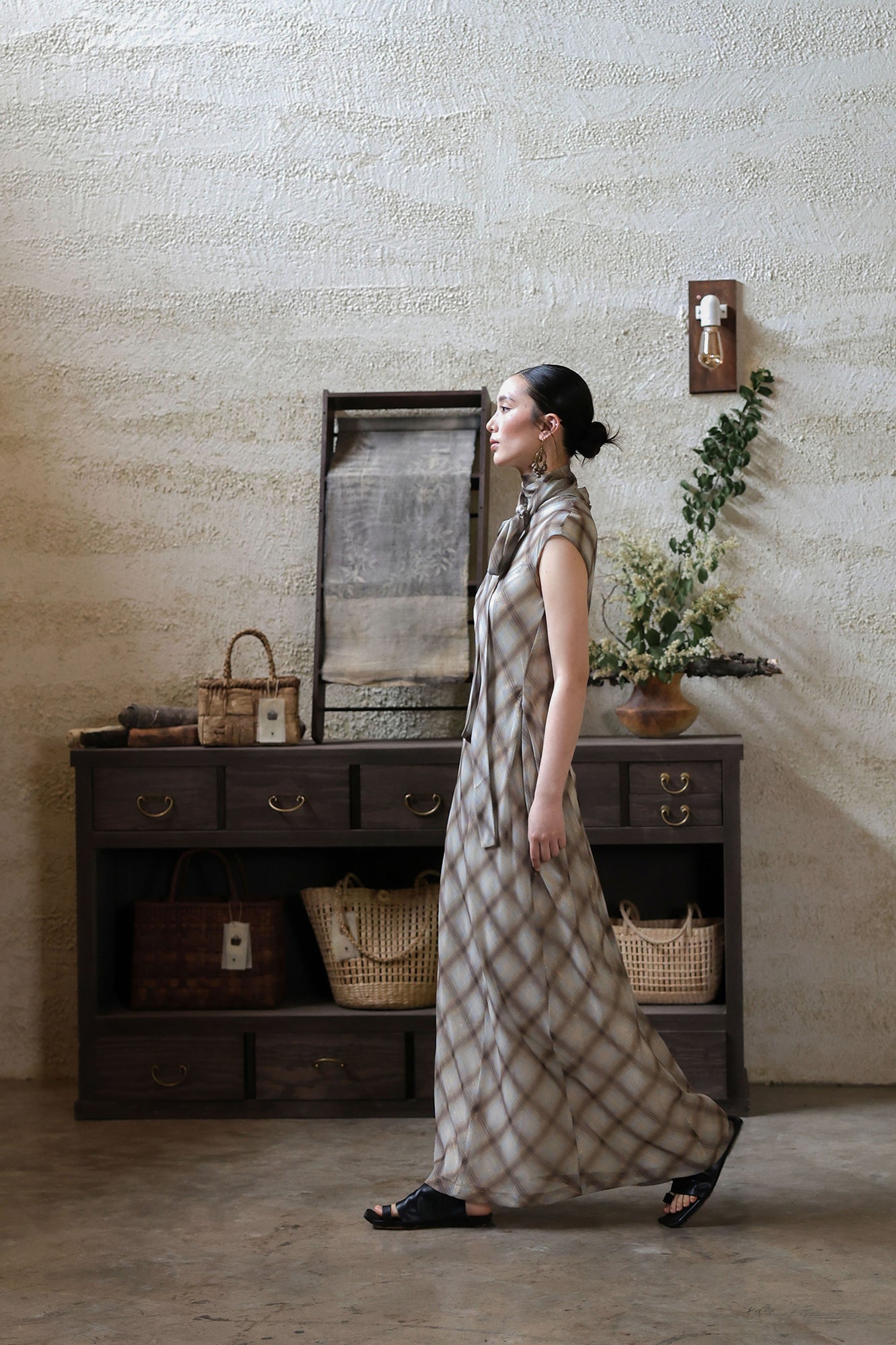 WUHEYIZUO Argyle Scarf-Neck Maxi Dress