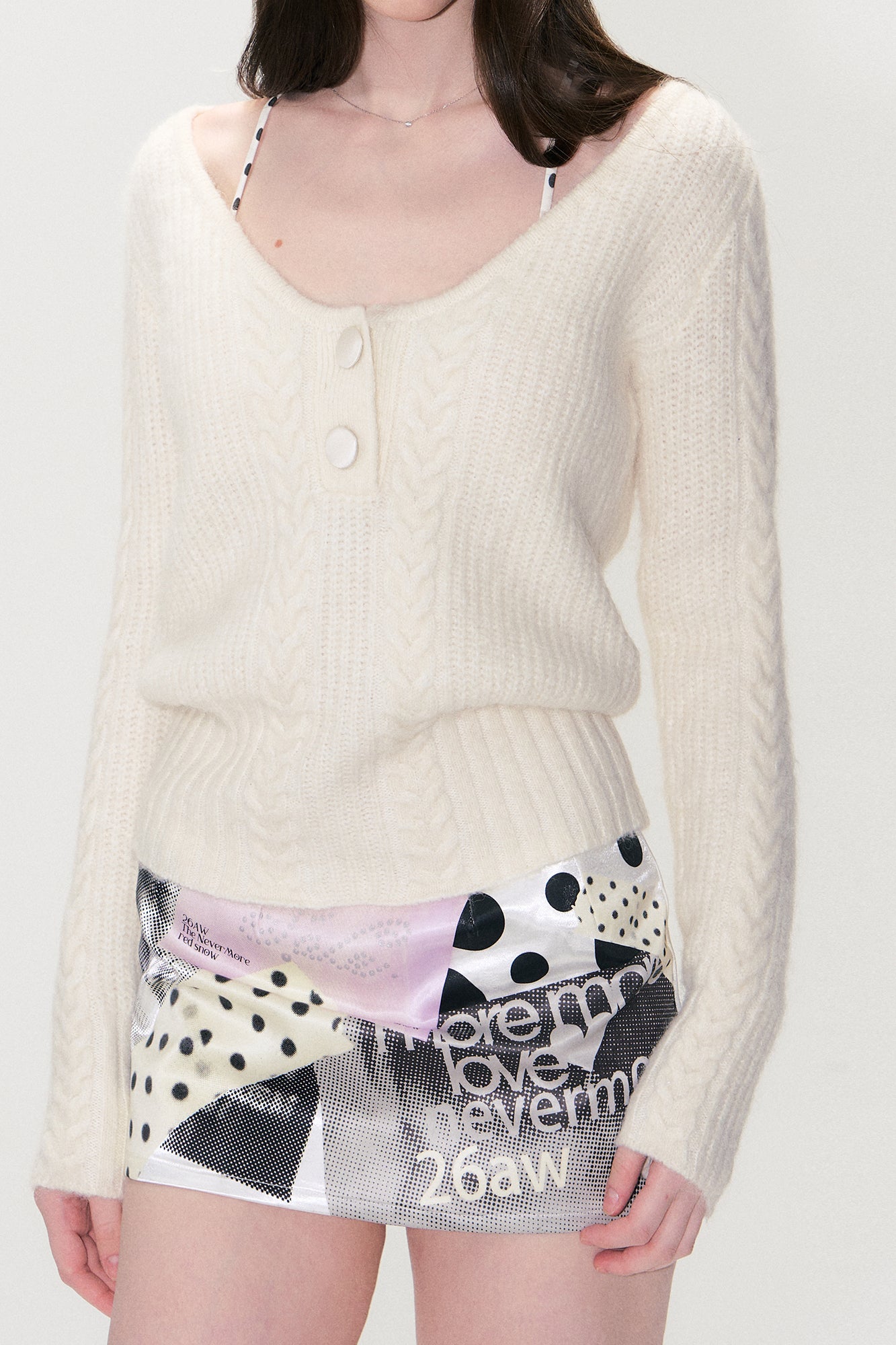 THE NEVERMORE Buttoned V-Neck Cable Knit Sweater