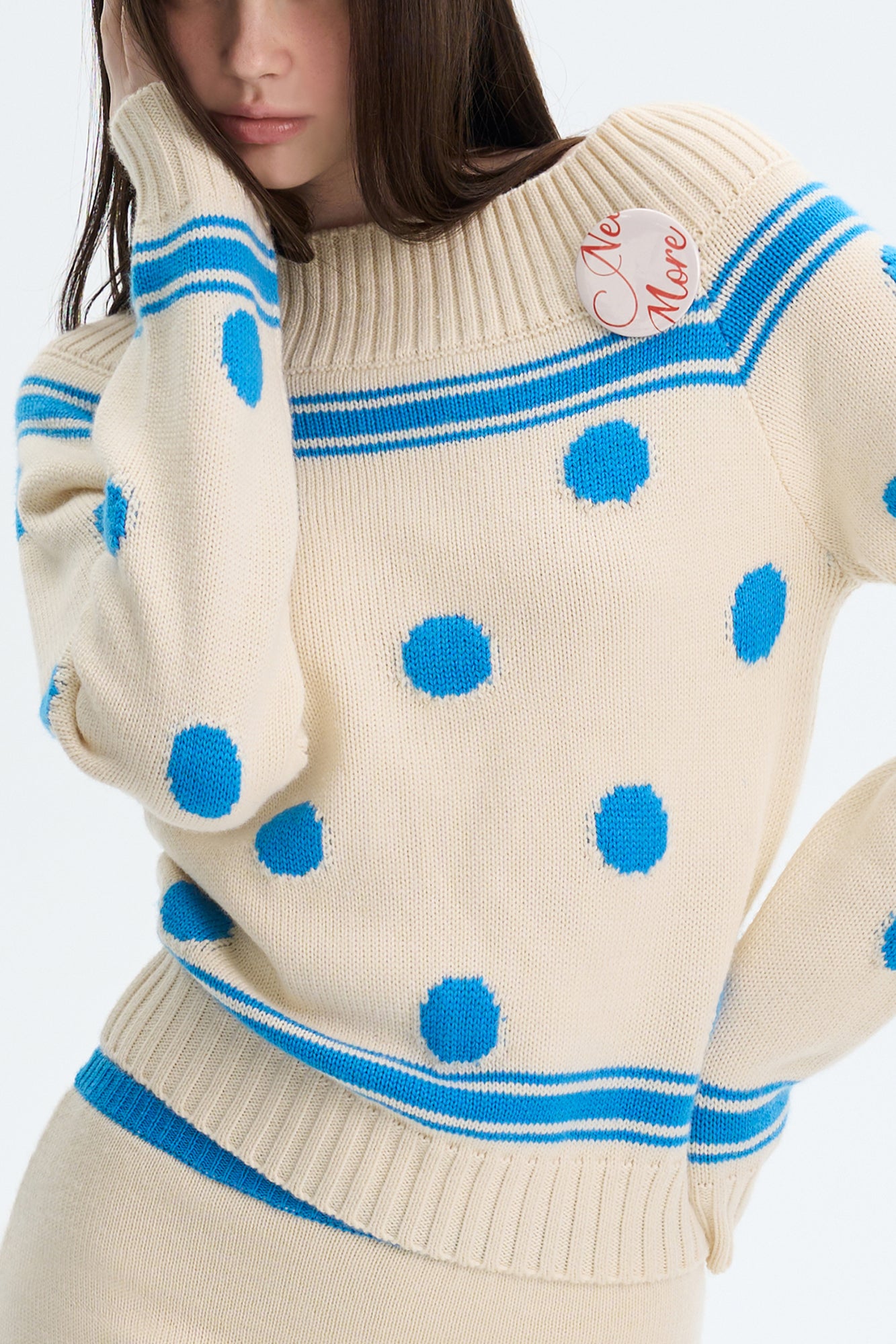 THE NEVERMORE Contrast Polka Dot Off-Shoulder Sweater