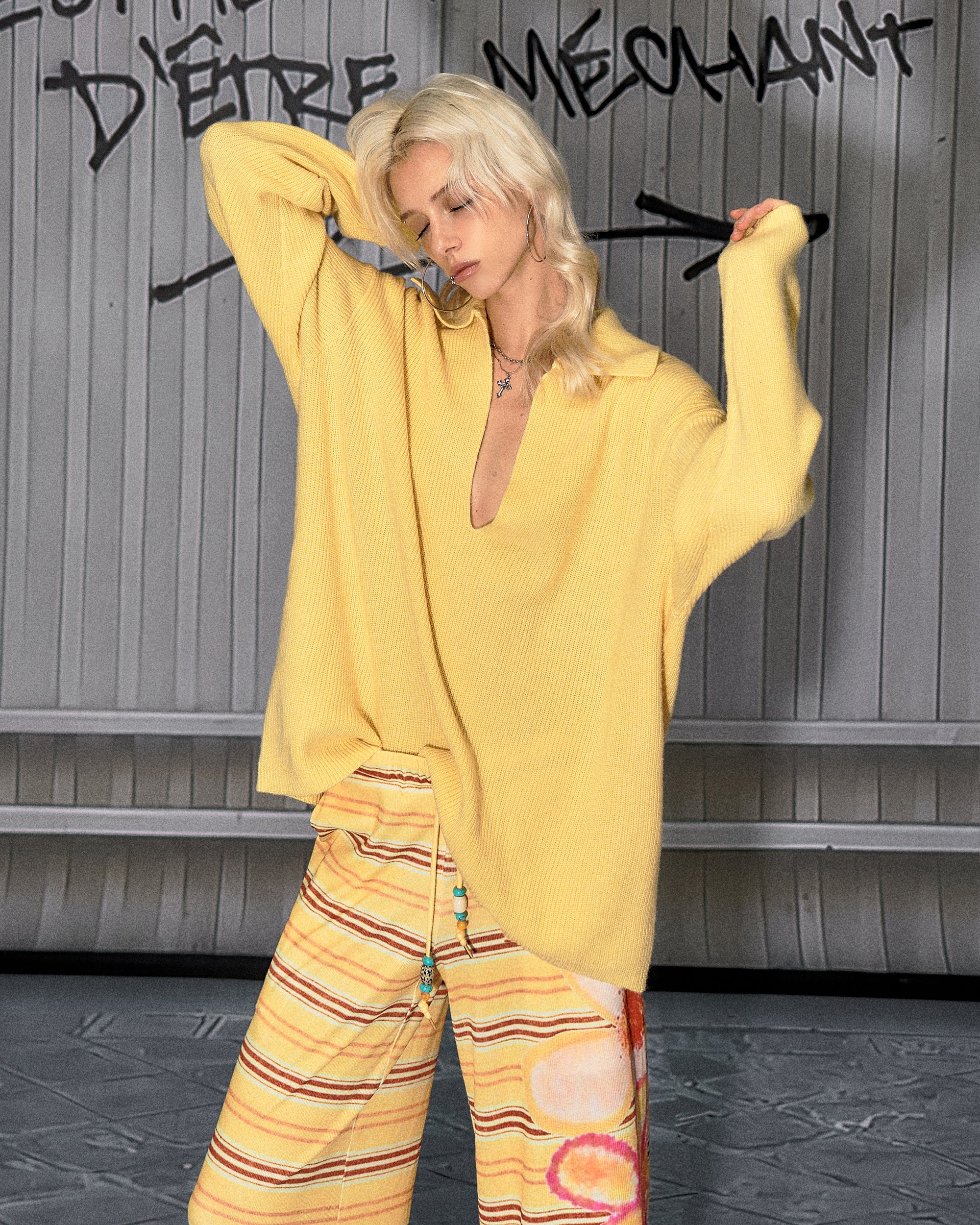 THE NEVERMORE Deep-V Ribbed Slouchy Pullover