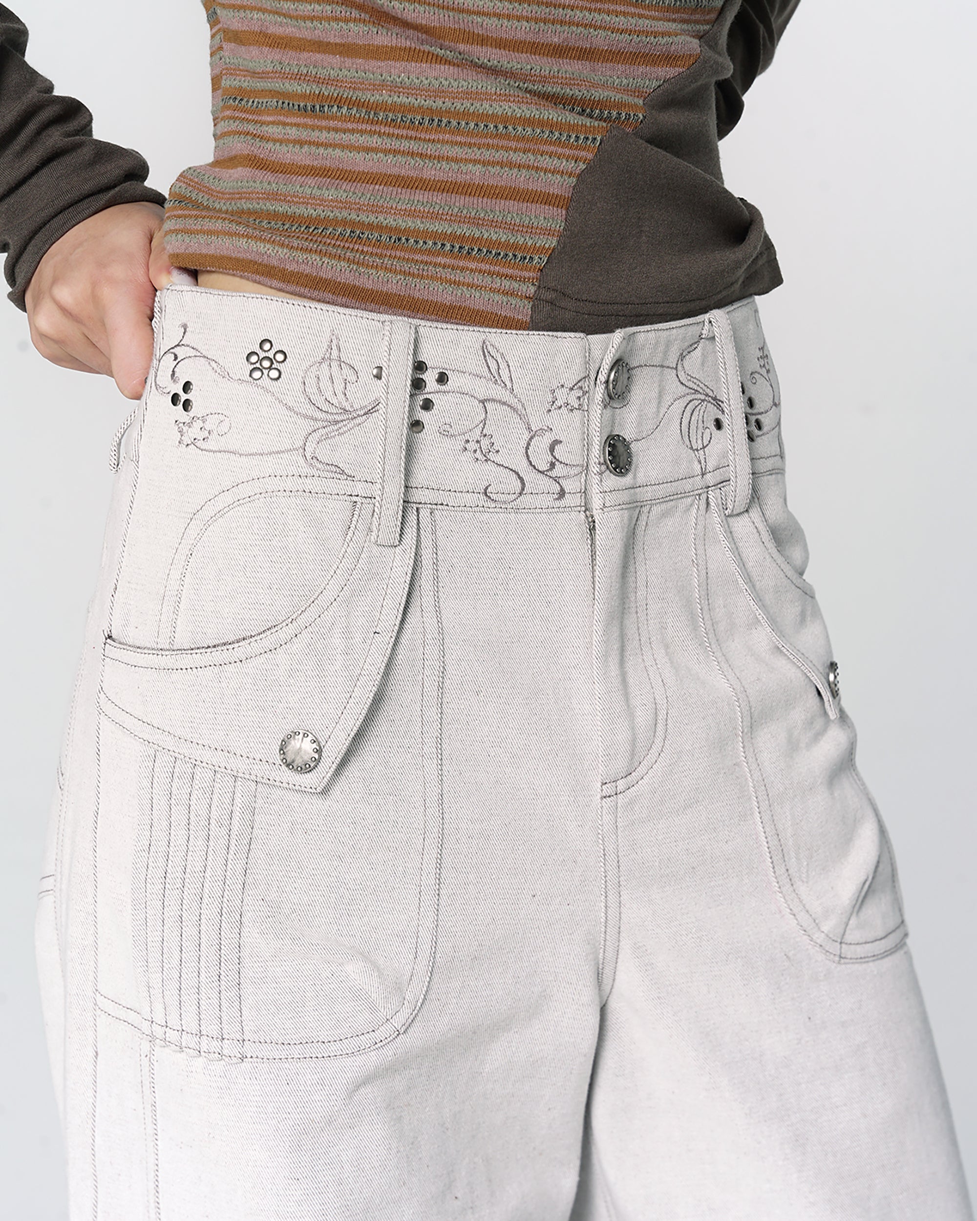 CONFUN Floral Embroidered Studded Waist Jeans