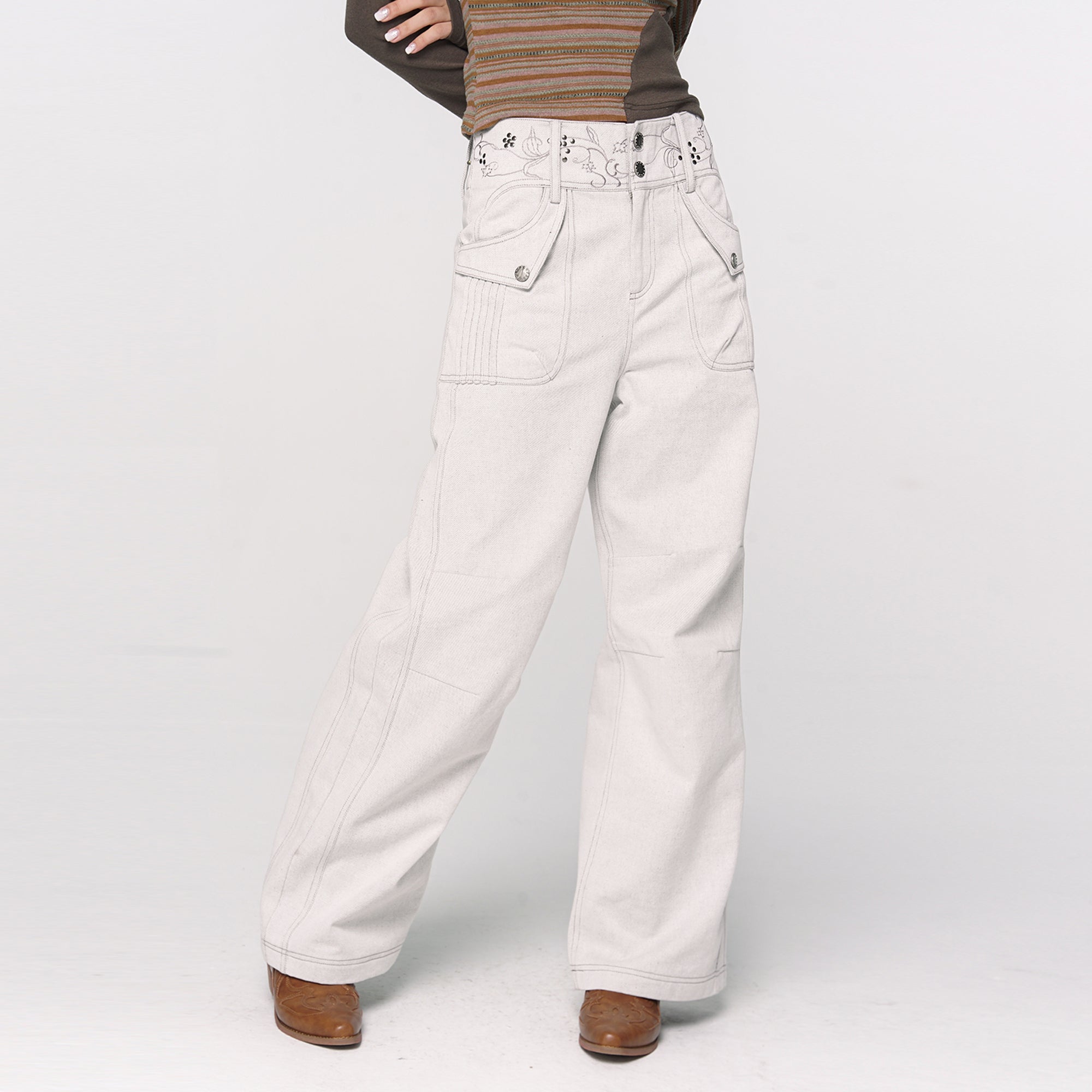 CONFUN Floral Embroidered Studded Waist Jeans