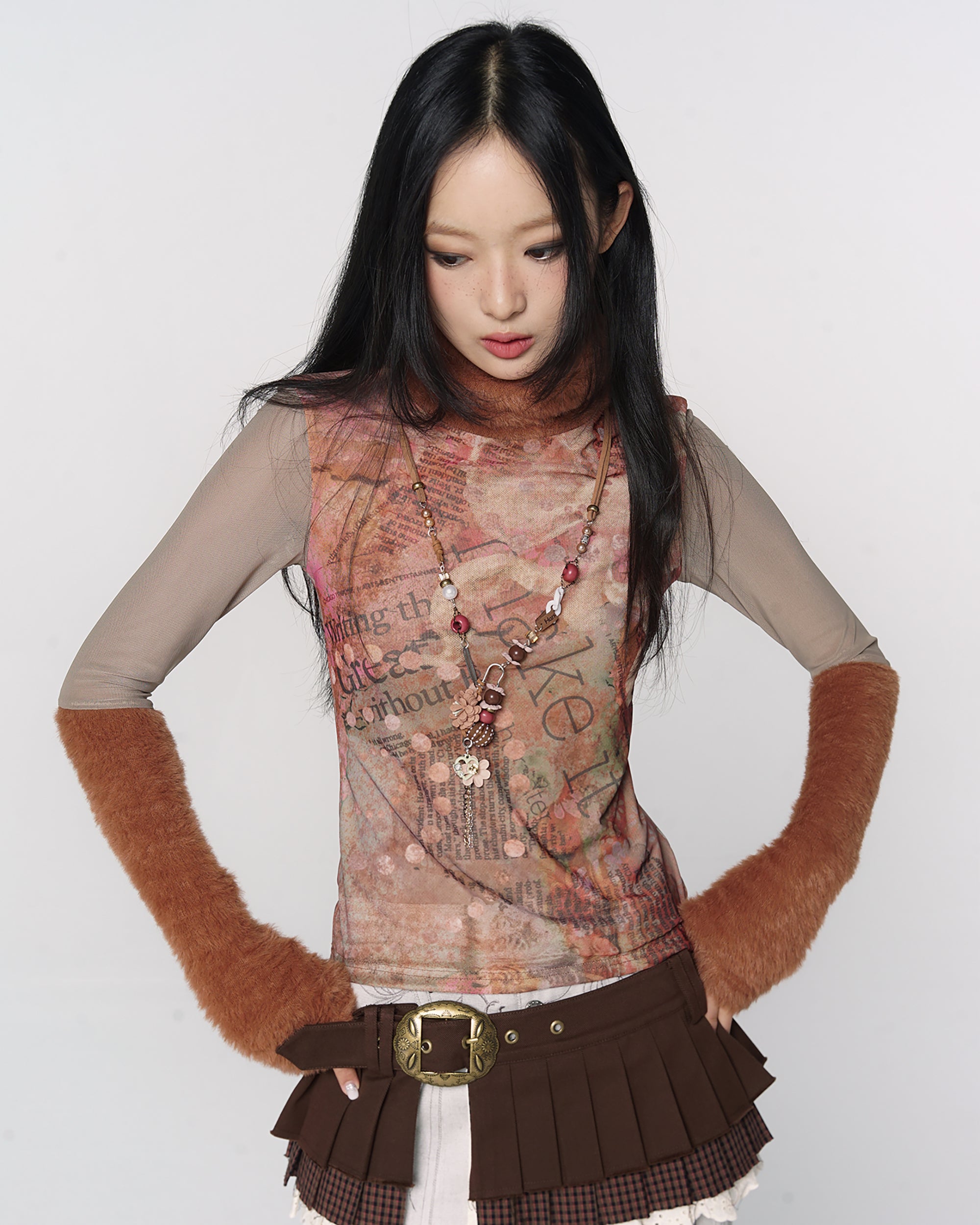 CONFUN Retro Full-Print Paneled Turtleneck Mesh Tee