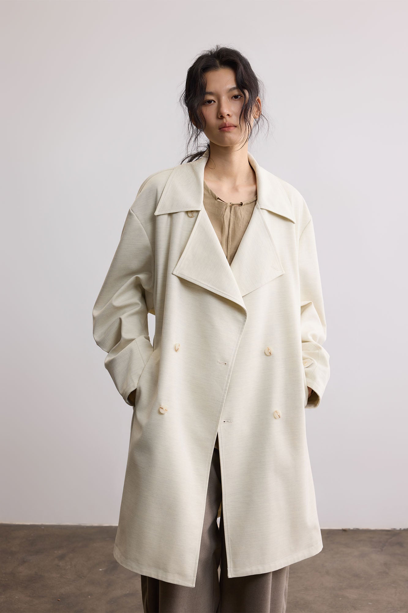 SAME FLOW Essential Double-Breasted Coat