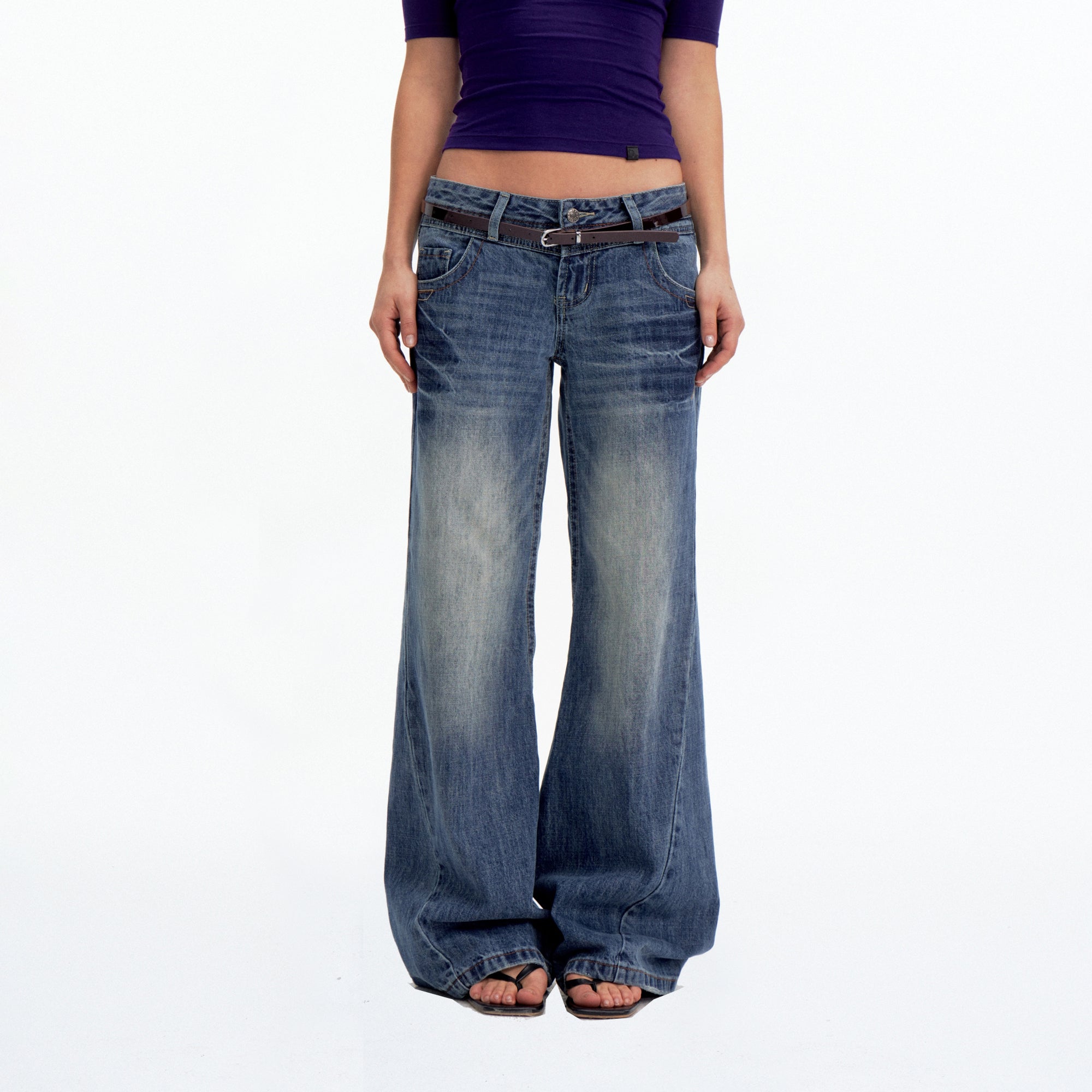 10AMSOTIIIIIIRED Retro Whiskered Low-Rise Straight Jeans