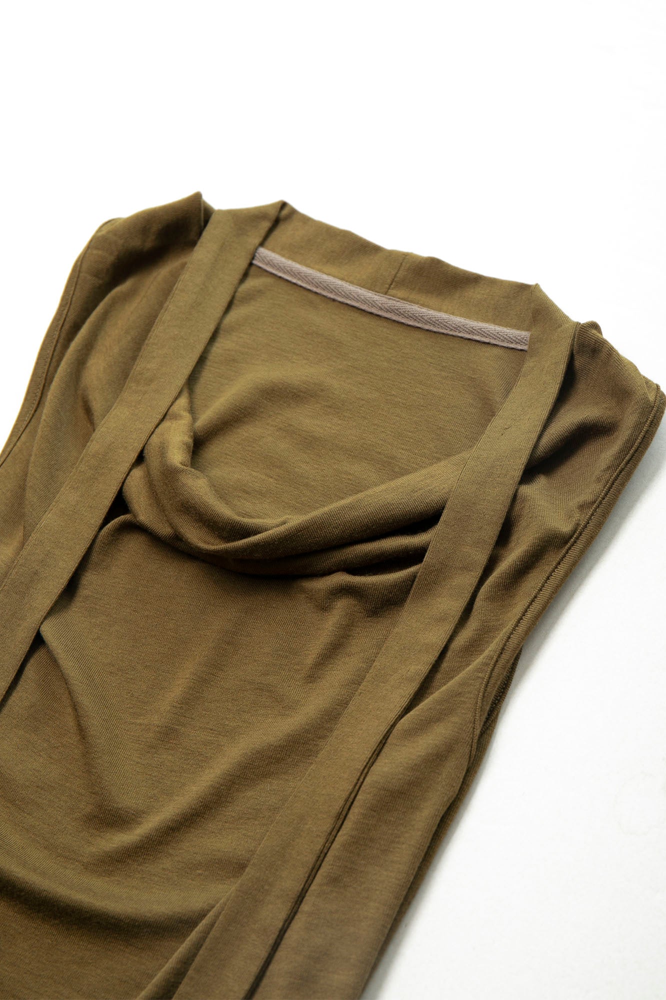 LEONSENSE Choker-Neck Draped Sleeveless Top