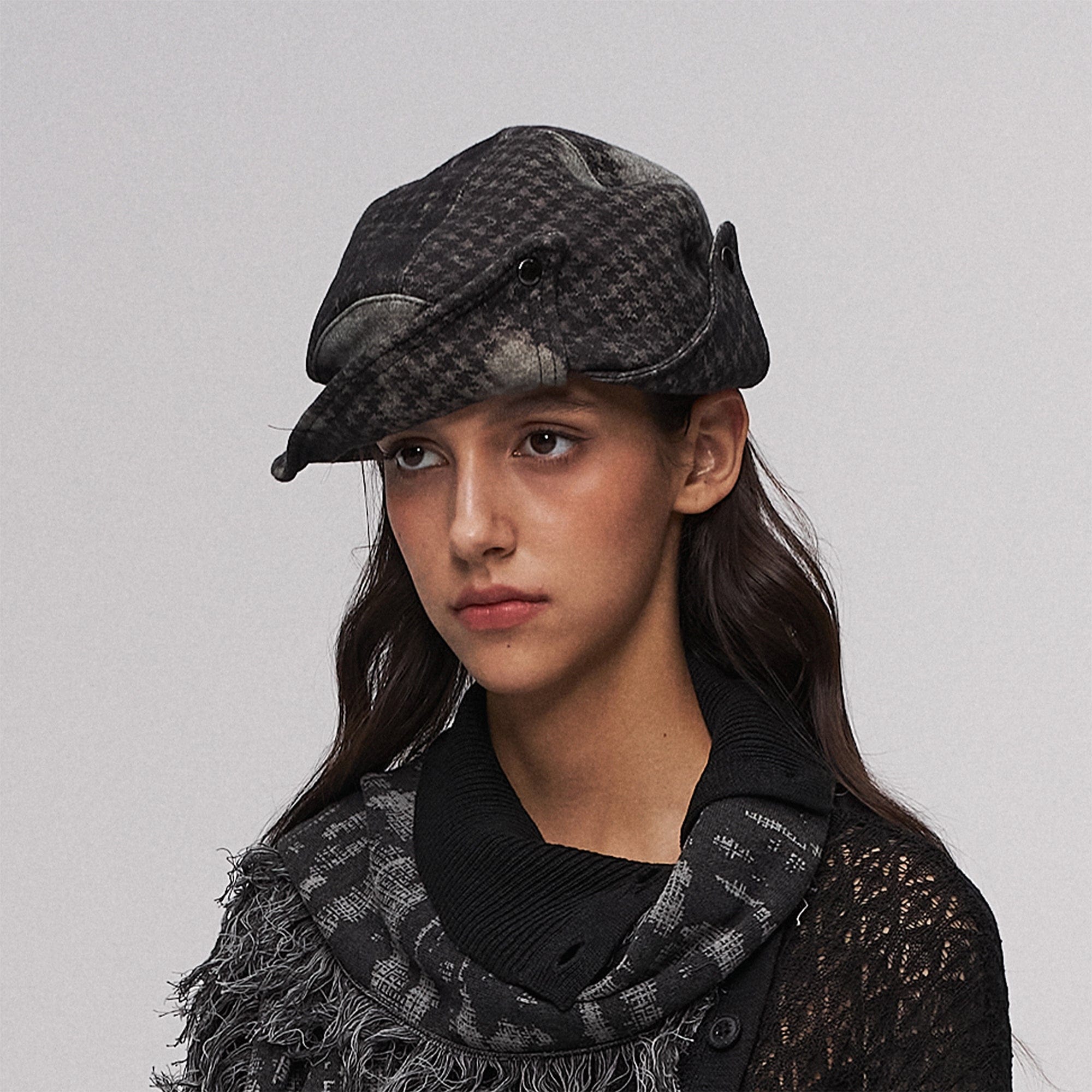 ILNya Nieternite Nifutur Deconstructed Houndstooth Newsboy Cap