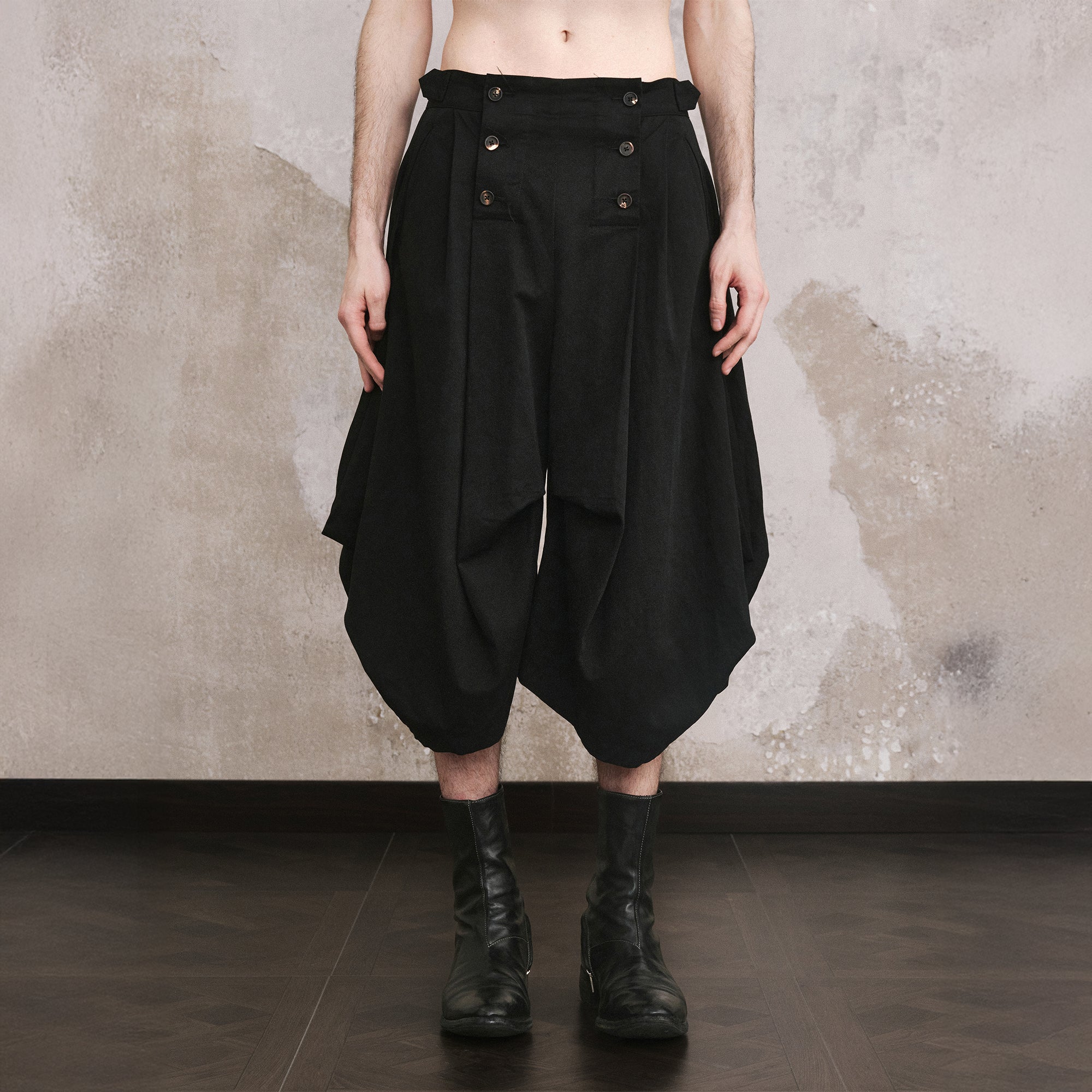 ILNya Nieternite Nifutur Deconstructed Double-Breasted Draped Bermuda Shorts