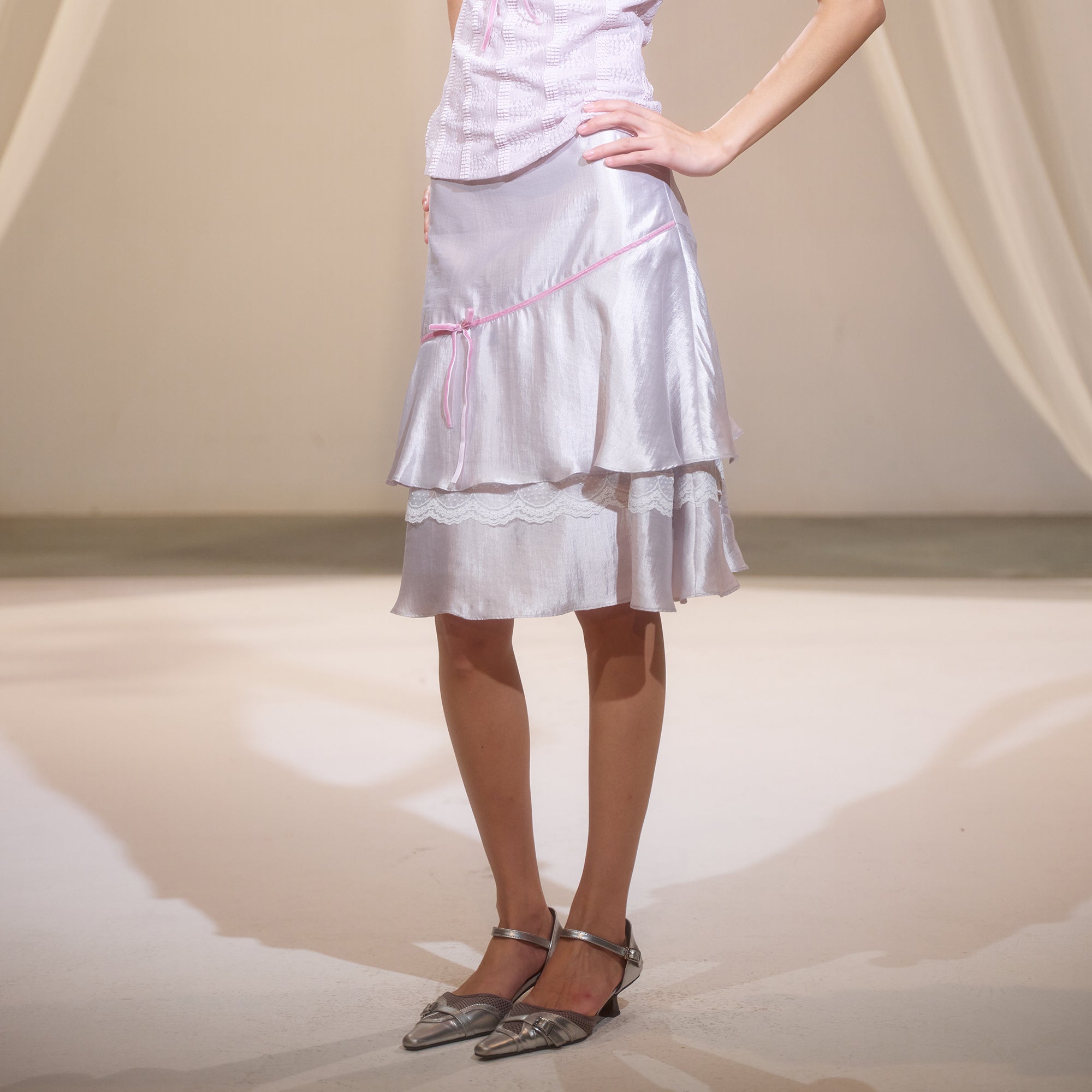 IVETONG Satin Lace Trim Layered Skirt