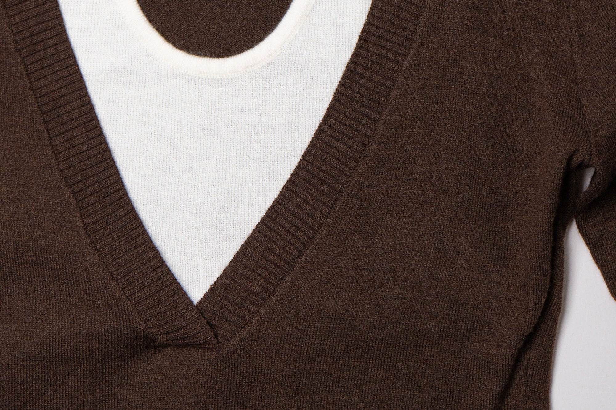 LEONSENSE Layered Cut-Out Tie-Back Top