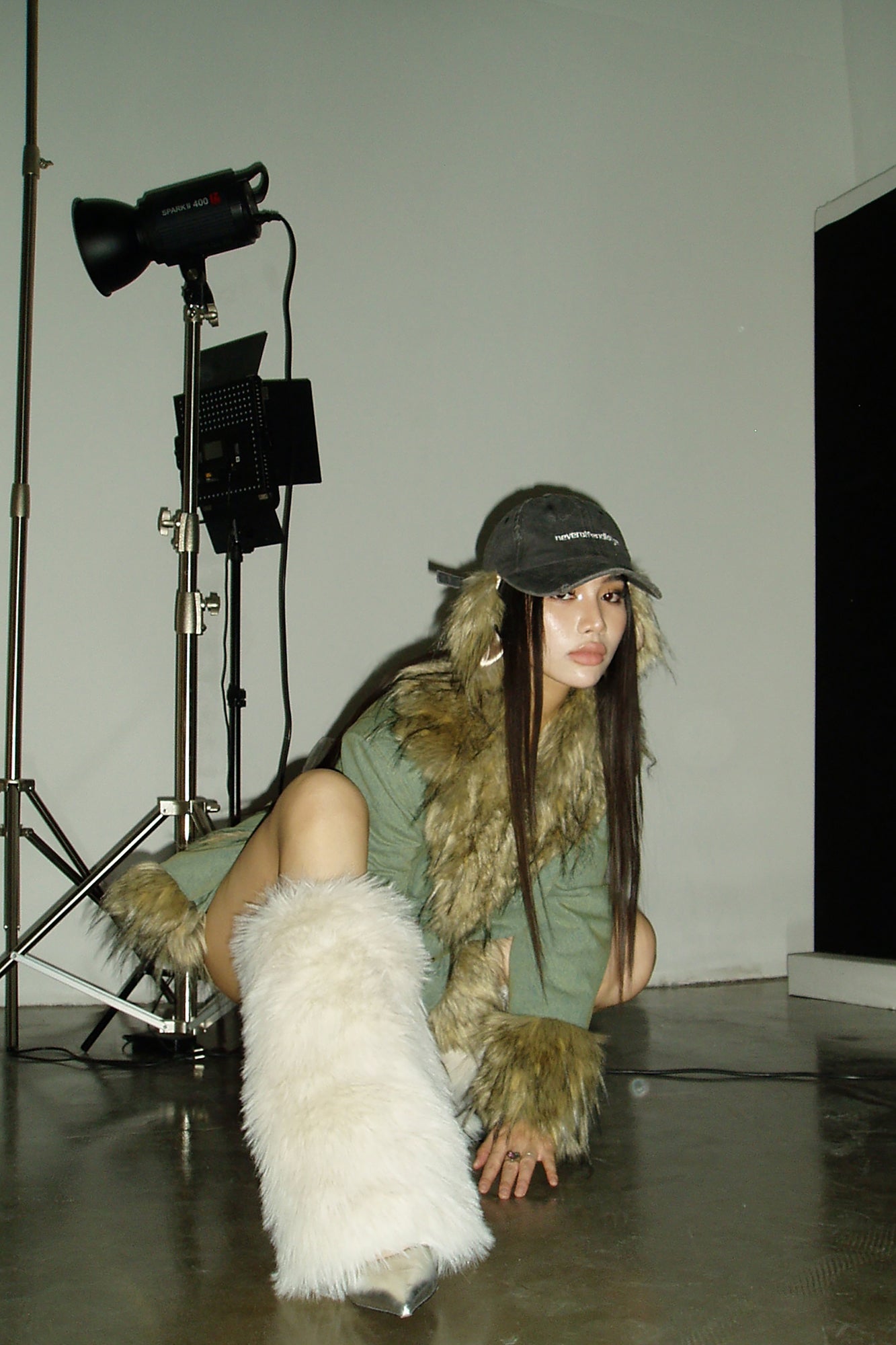 NEVER OFFEND L ANGEL Faux-Fur Ear Flaps Distressed Cap