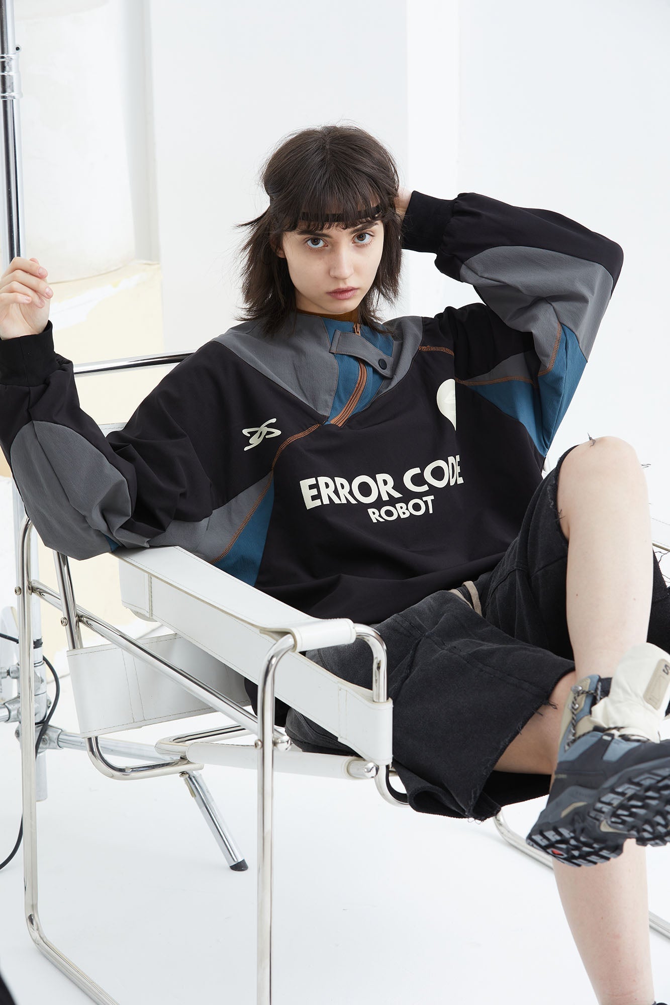 ERROR CODE ROBOT Asymmetric Zip Contrast Panel Sweatshirt