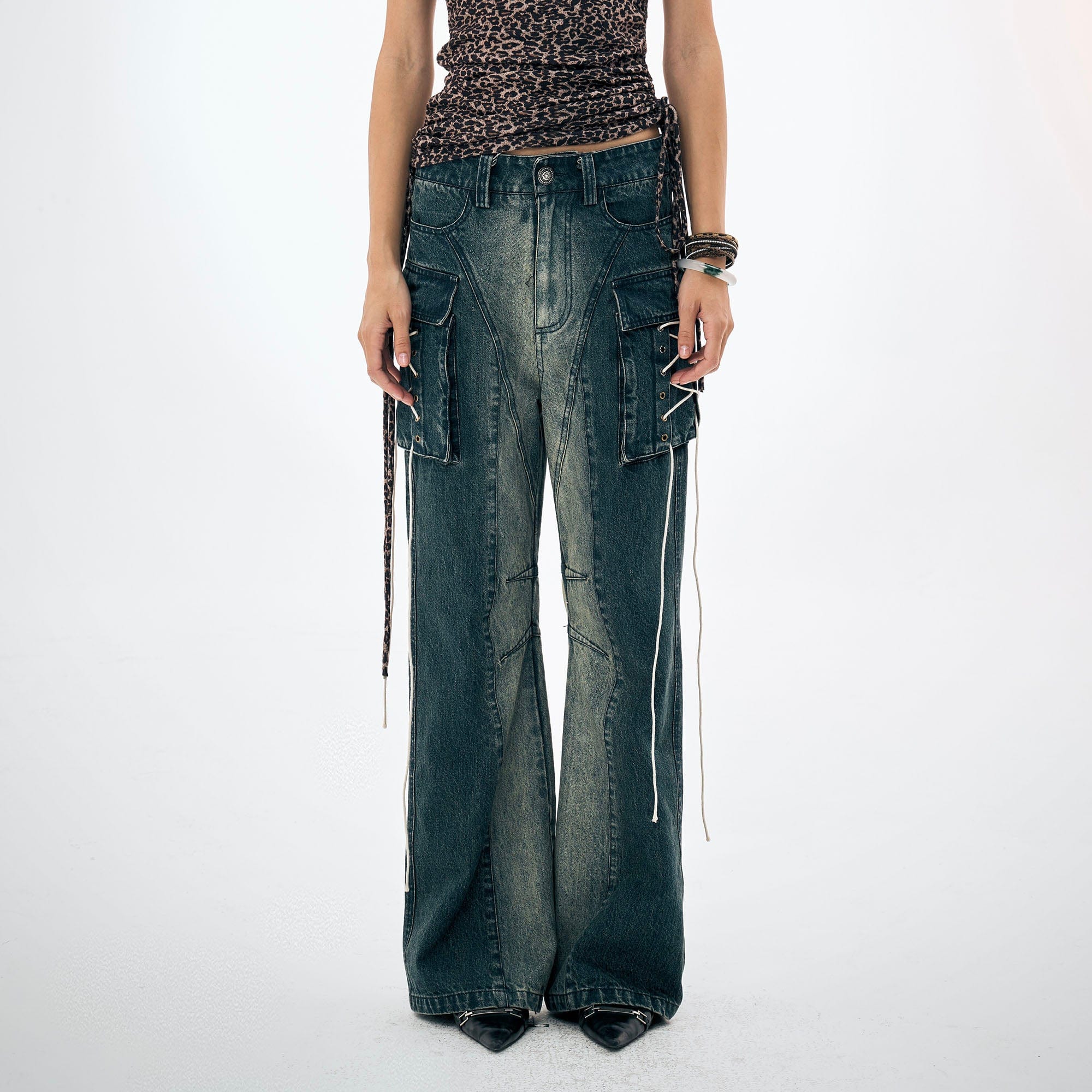 FAYCHUI Gradient Washed Lace-Up Pocket Jeans