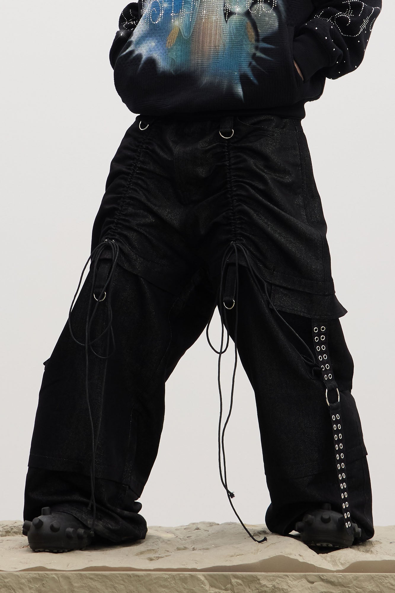 DND4DES Drawstring Ruched Coated Cargo Jeans