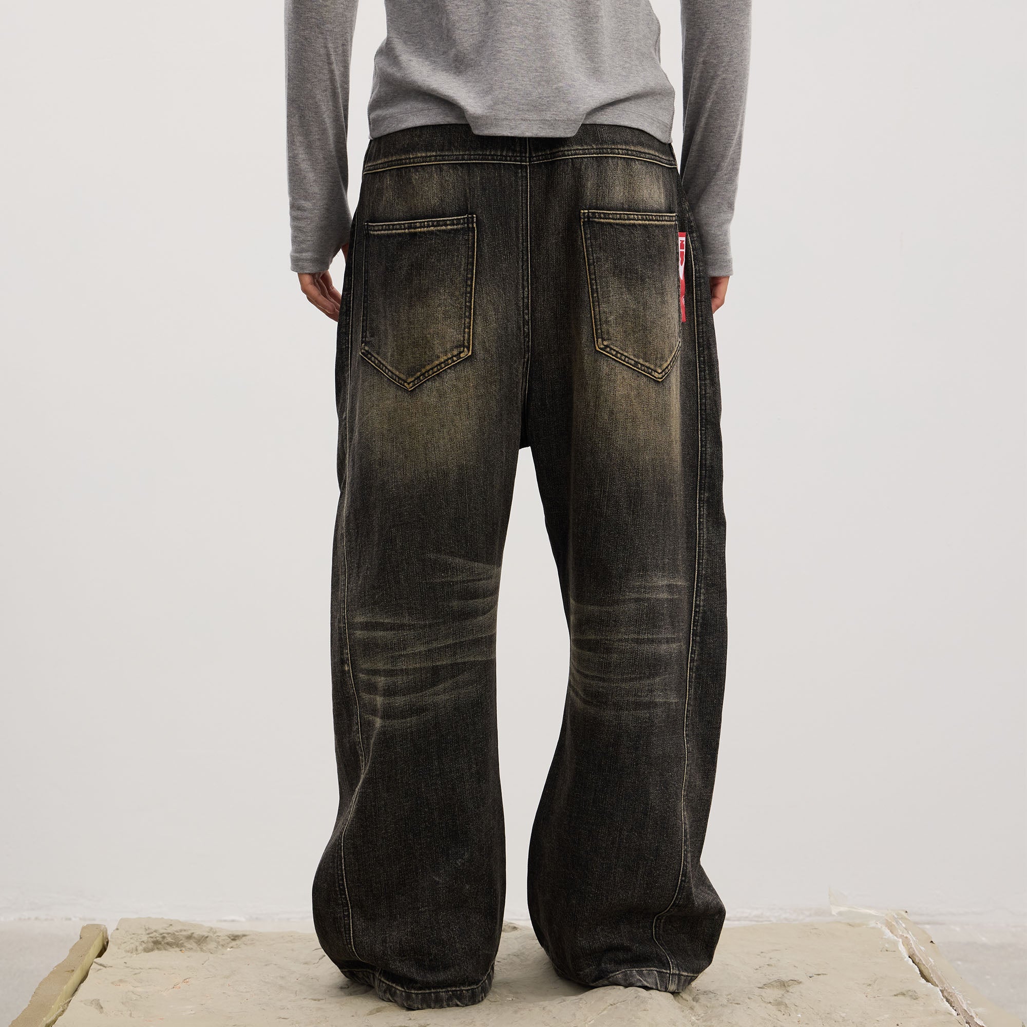 DND4DES Asymmetric Button-Fly Panel Washed Jeans