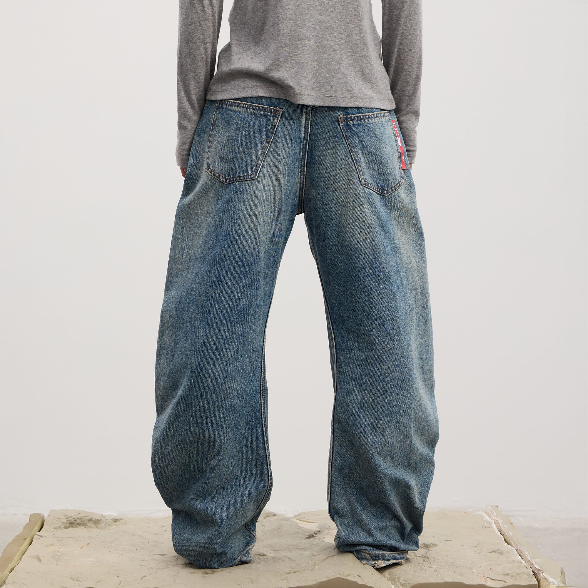 DND4DES Washed Button-Up Balloon-Leg Jeans