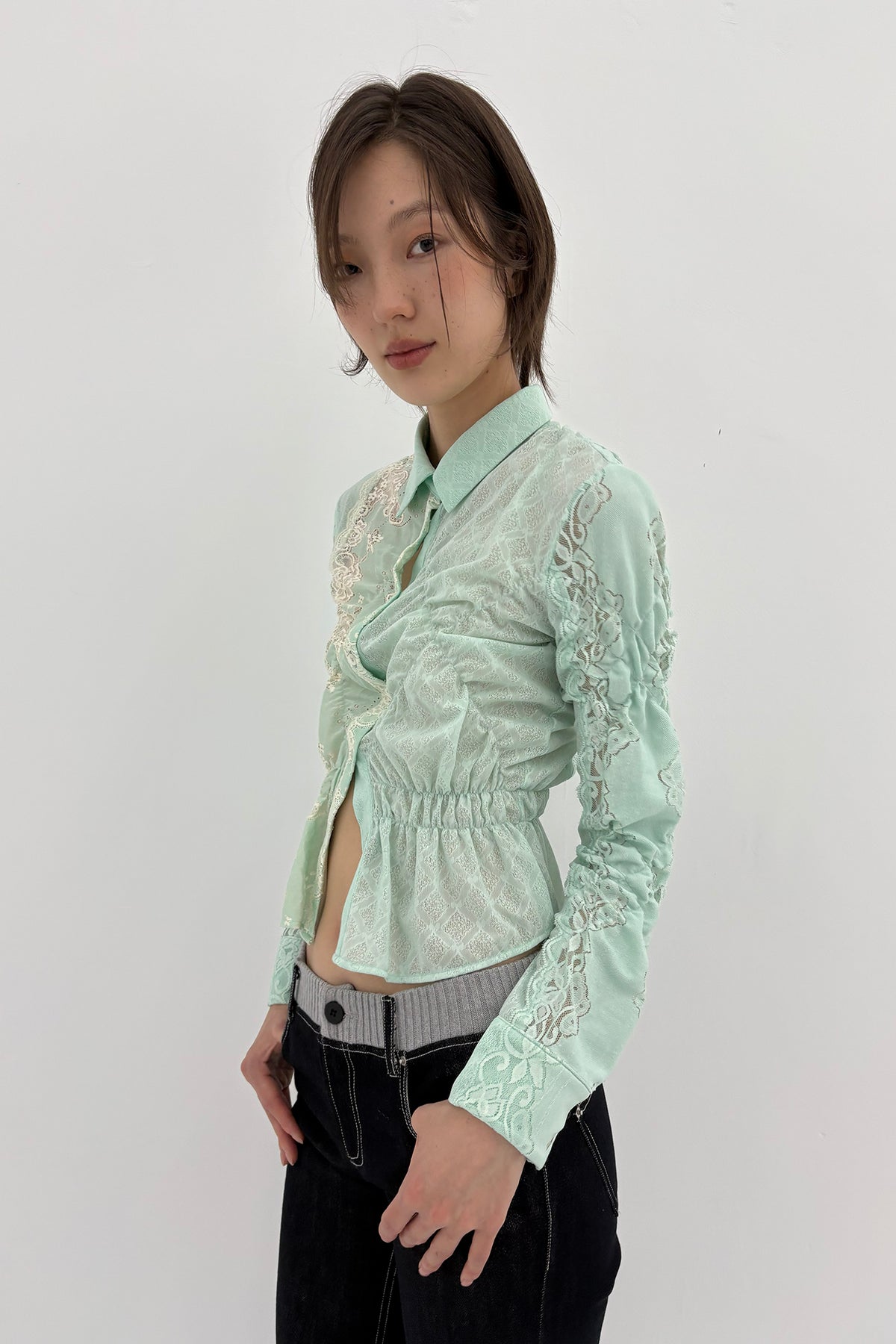 9266 STUDIO Retro Gathered Lace Asymmetrical Shirt