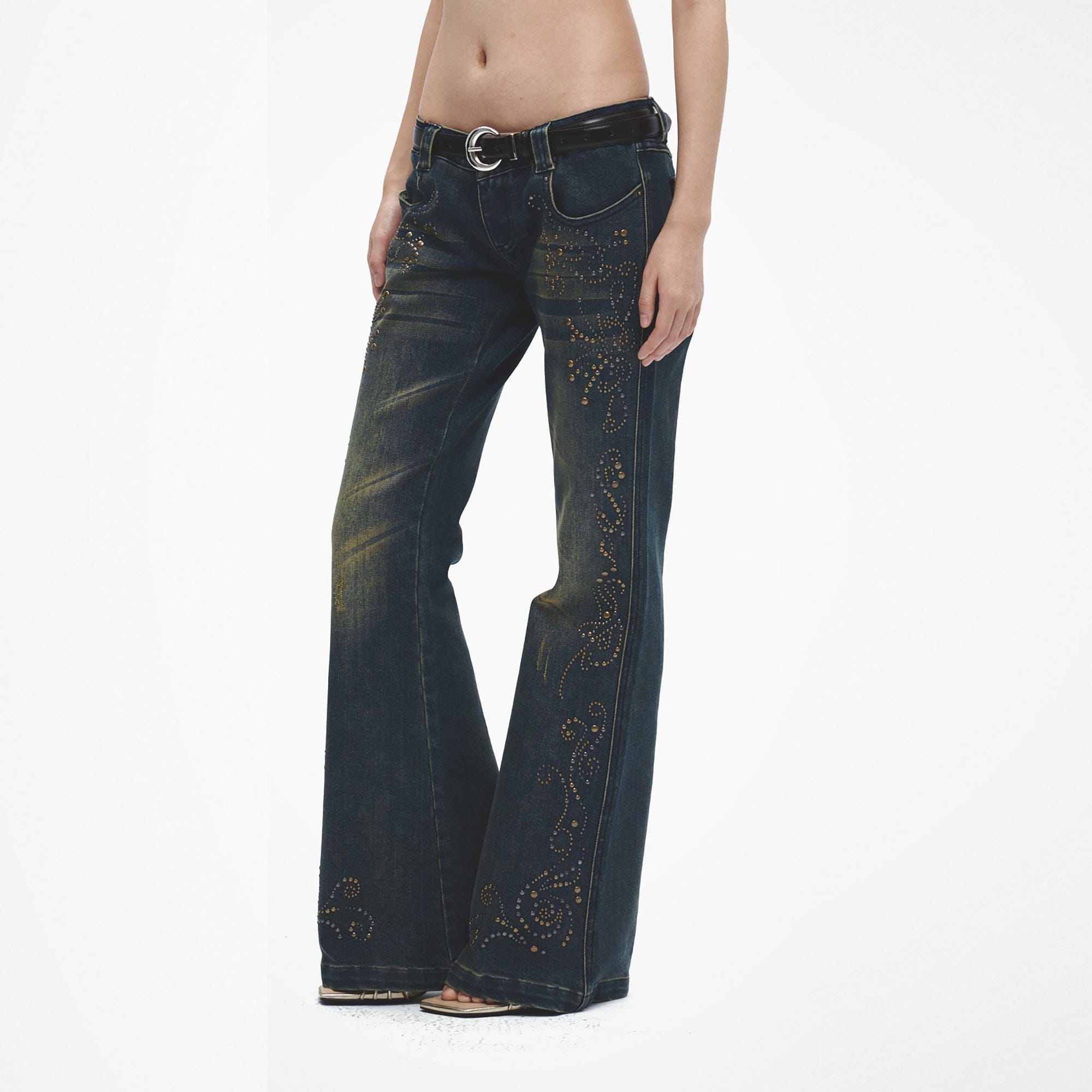 FAYCHUI Distressed Rivet Embellished Flared Jeans
