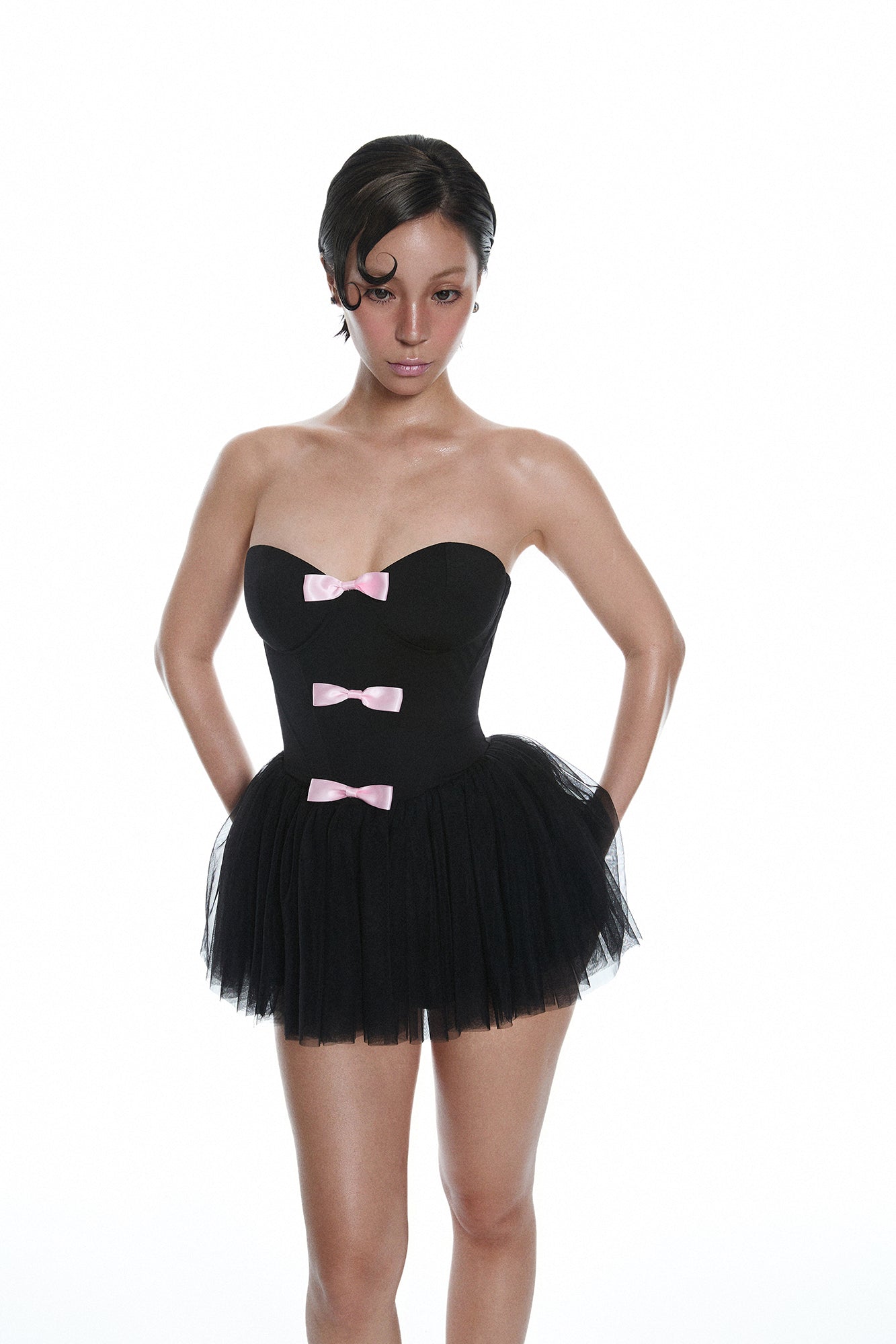 MILLIONLOTUS Bow-Trim Strapless Mini Dress