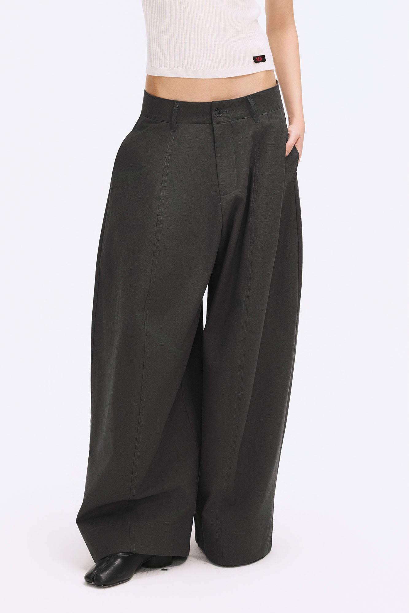 ARTIFICIAL WORLD Essential Oversized Curved-Leg Pants