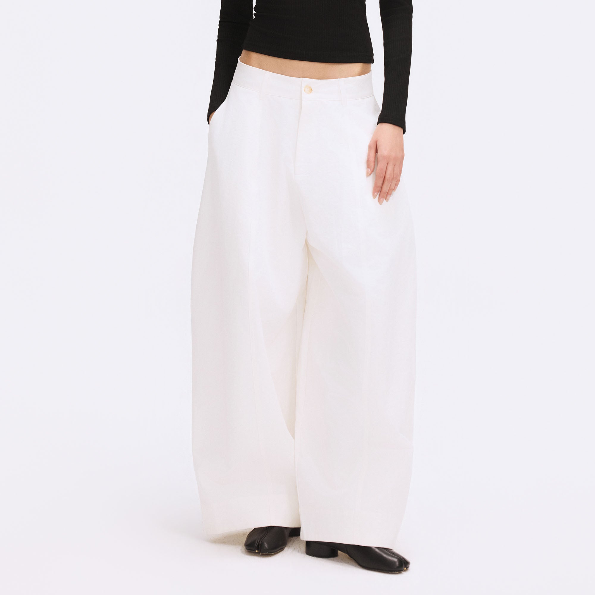 ARTIFICIAL WORLD Essential Oversized Curved-Leg Pants