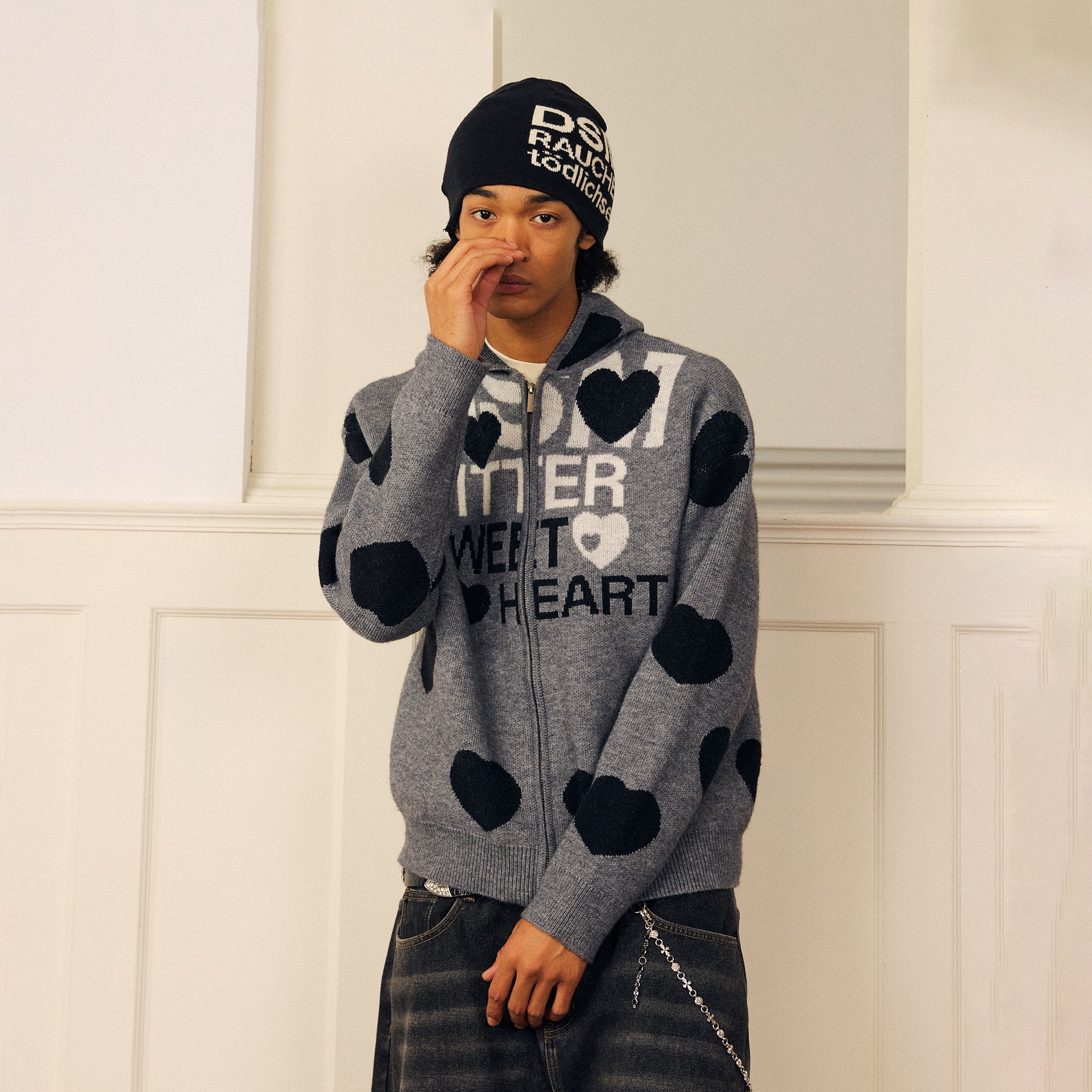 DONSMOKE Heart Full-Print Knit Zip-Up Hoodie