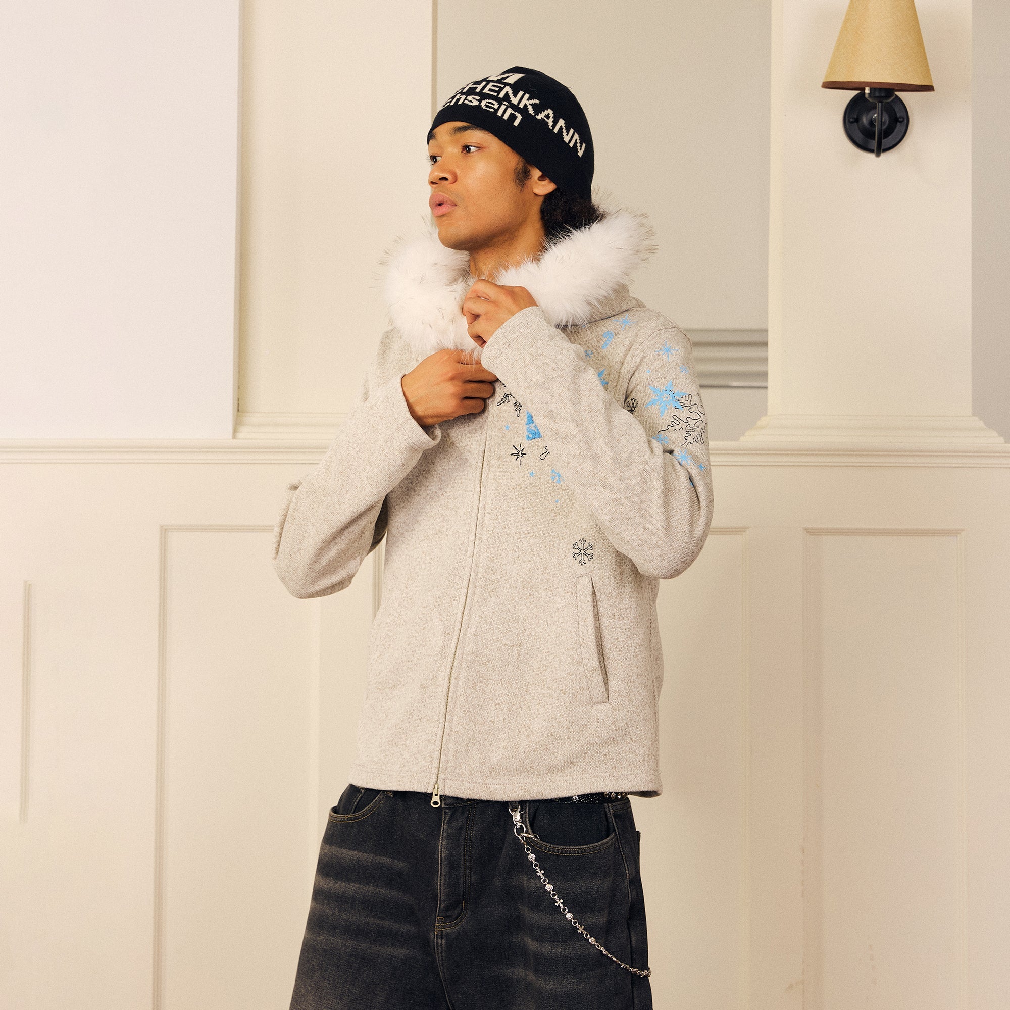 DONSMOKE Snowflake Embroidered Fleece-Lined Zip-Up Hoodie