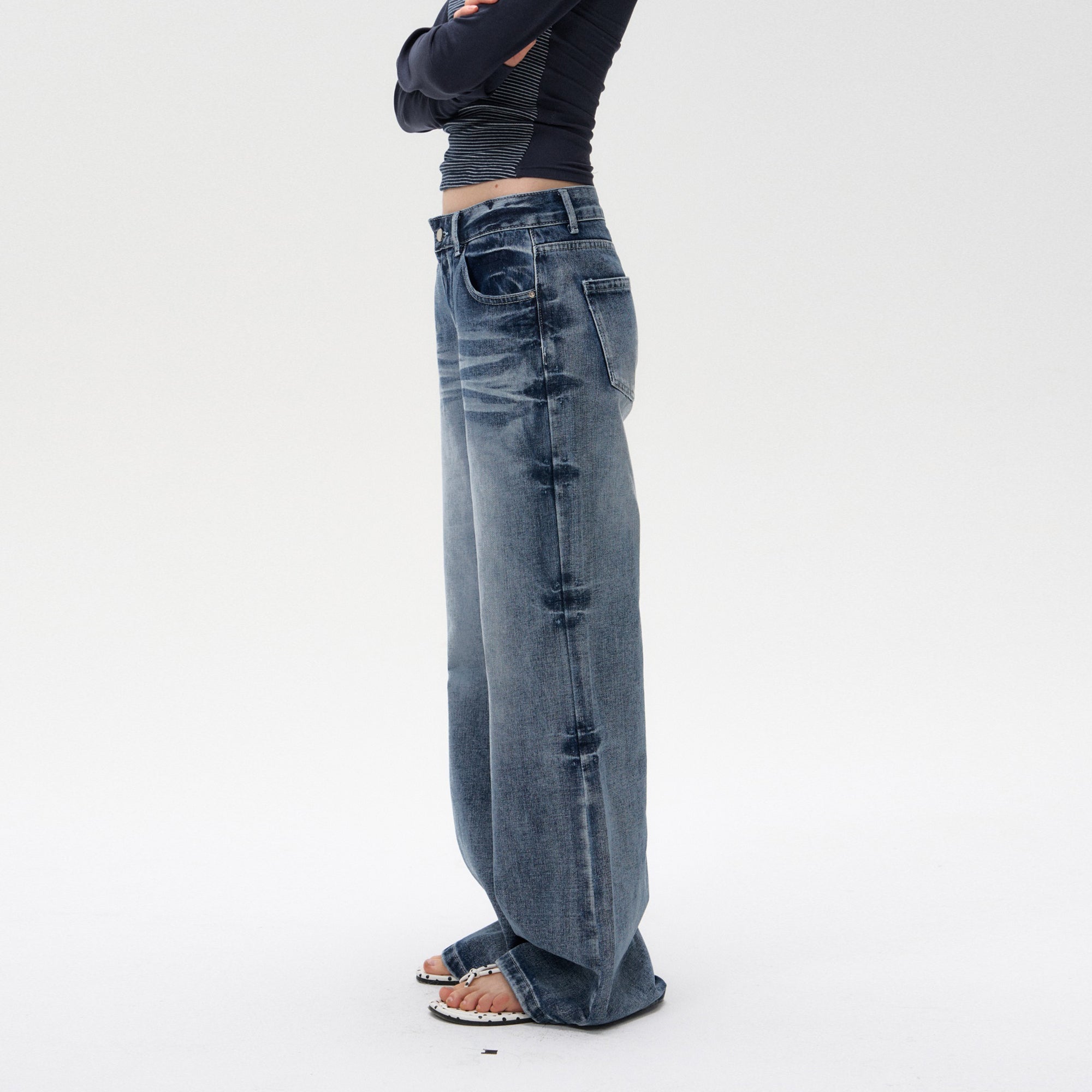 10AMSOTIIIIIIRED Washed Side-Crack Whisker Straight Jeans