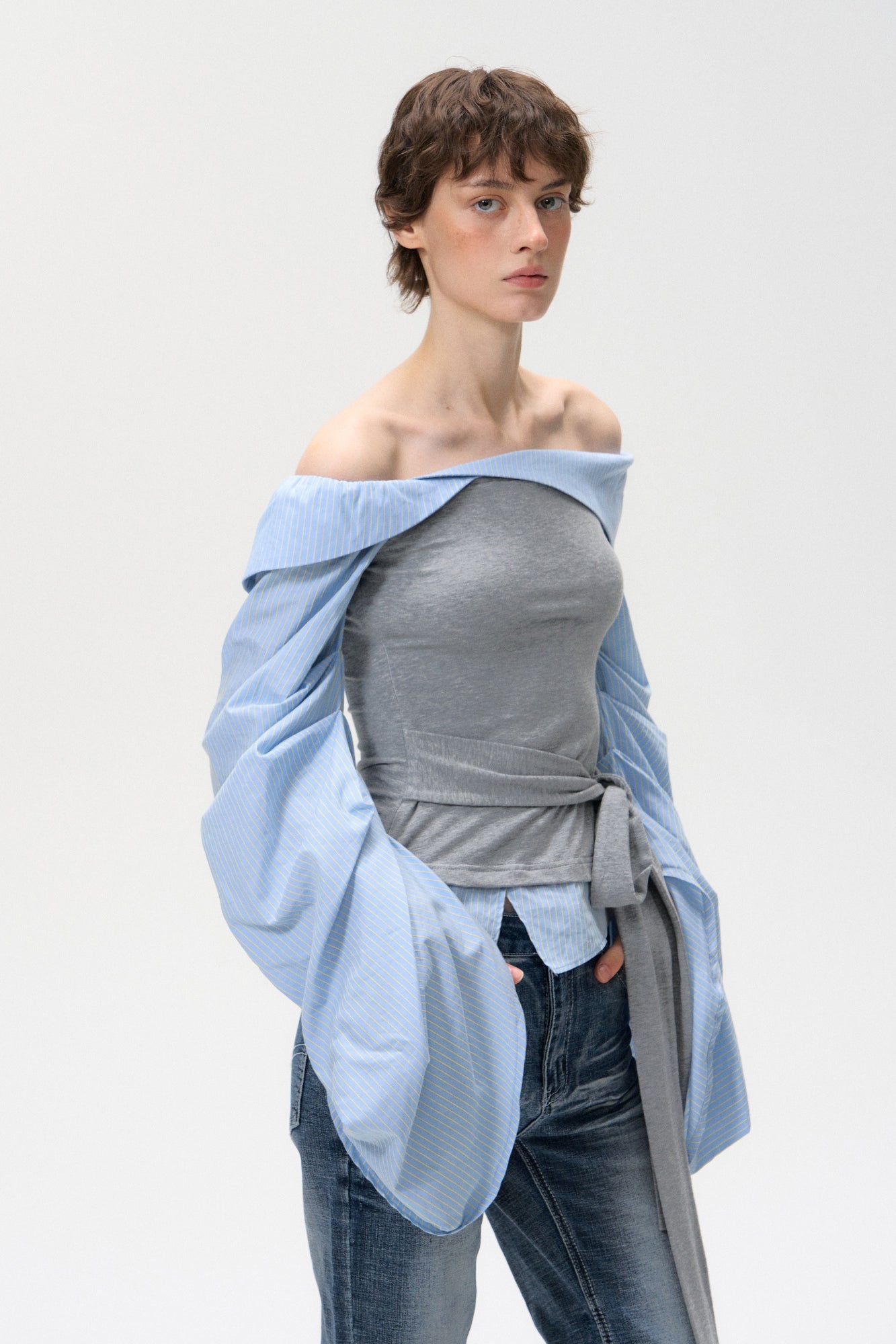 10AMSOTIIIIIIRED Spliced Off-Shoulder Drape Shirt Top