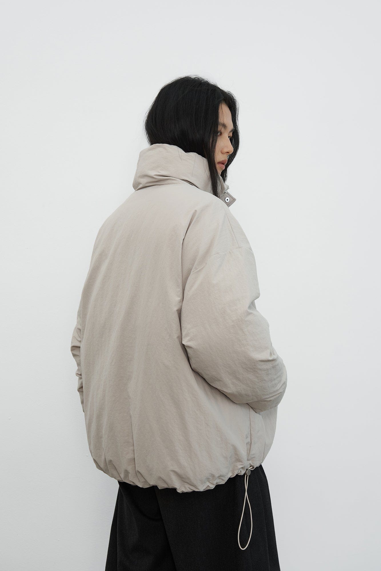SAME FLOW Reversible Cropped Down Jacket