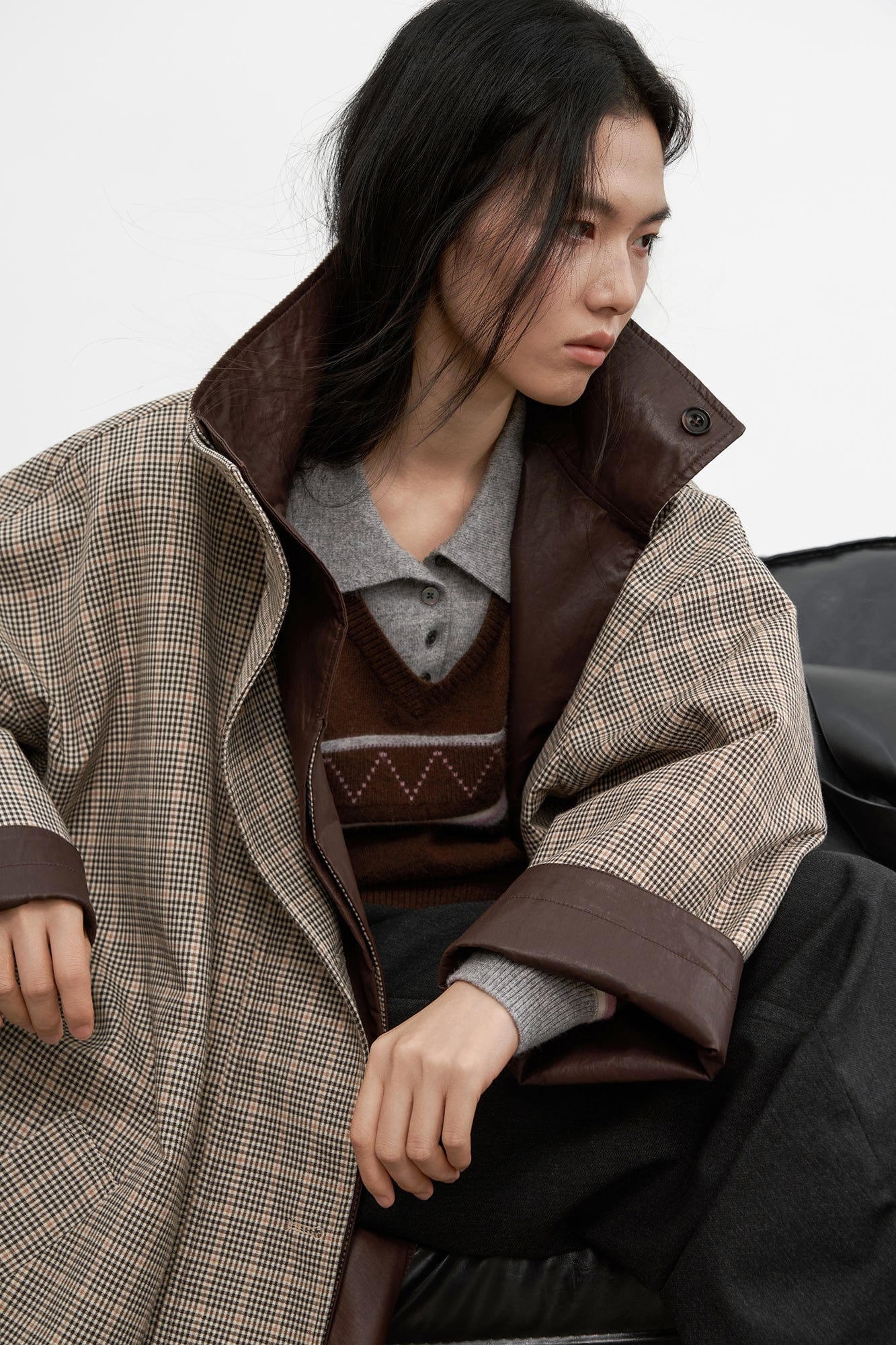 SAME FLOW Reversible Contrast Glossy Plaid Trench