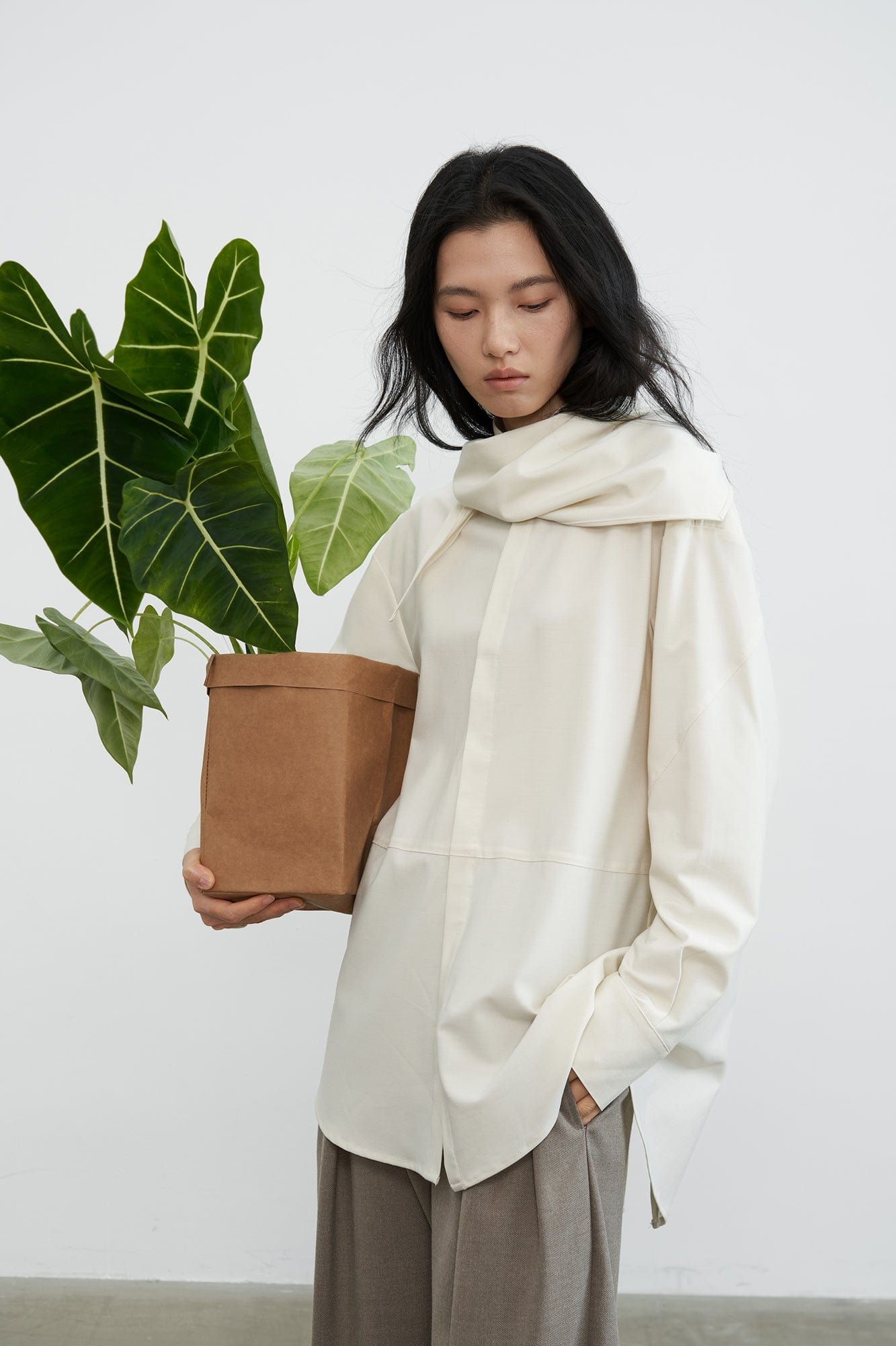 SAME FLOW Back Split Scarf-Neck Asymmetric Shirt