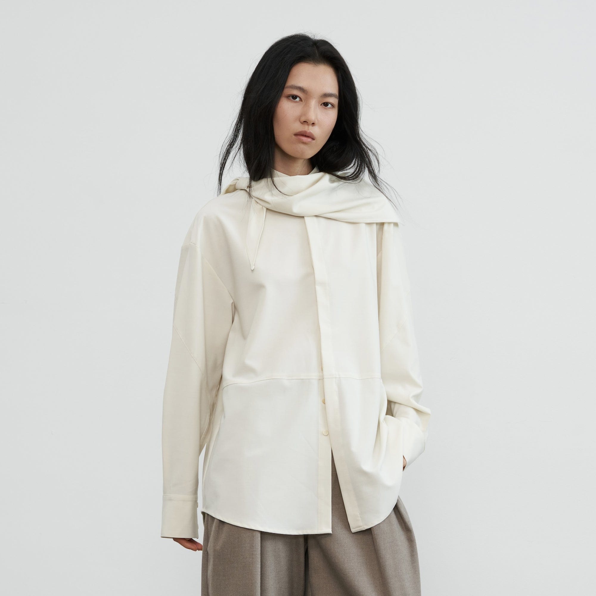 SAME FLOW Back Split Scarf-Neck Asymmetric Shirt