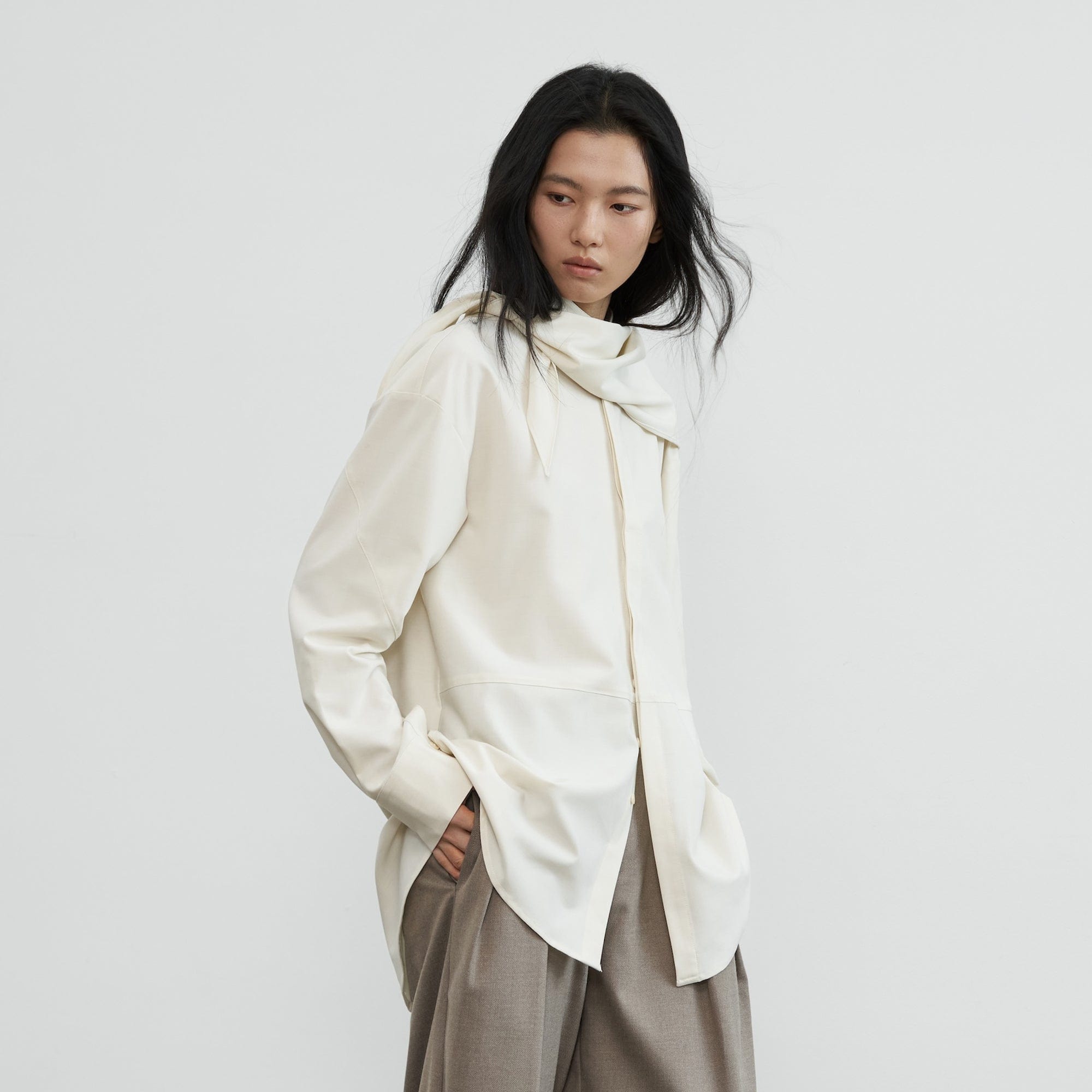 SAME FLOW Back Split Scarf-Neck Asymmetric Shirt